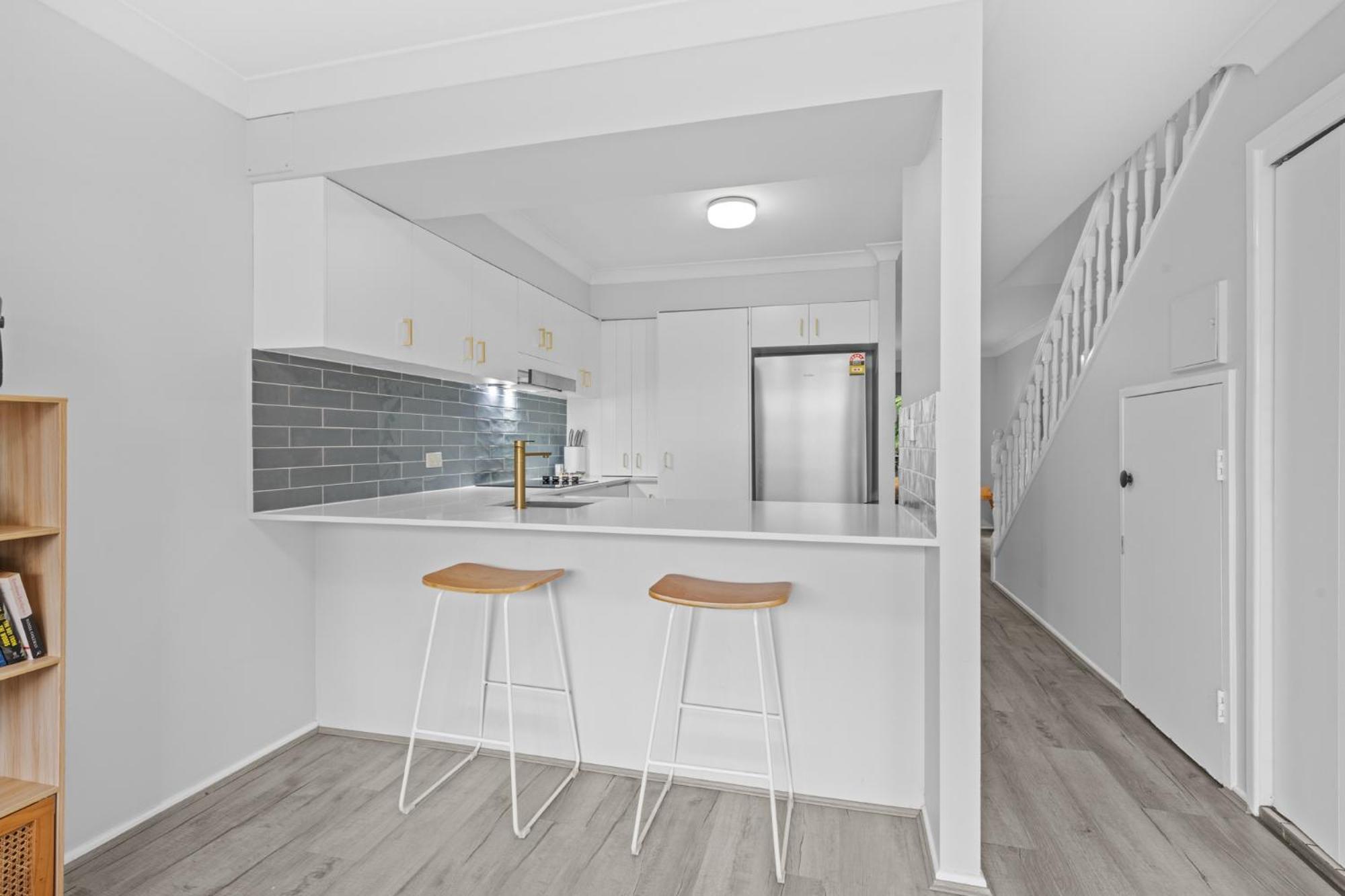 Stylish Townhouse In Ascot With Modern Interiors Holiday home