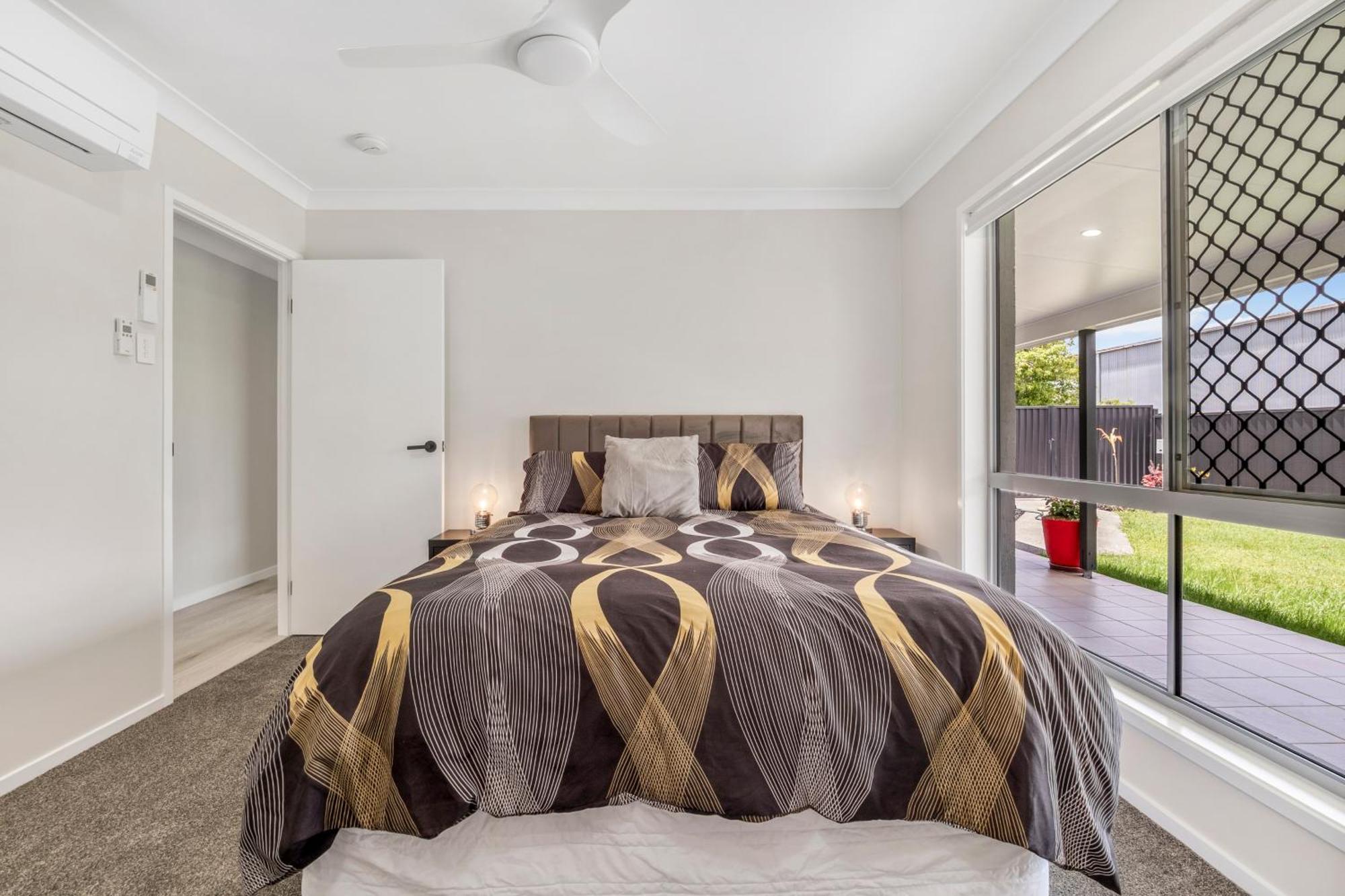 3 Bedroom Fully Renovated Away From