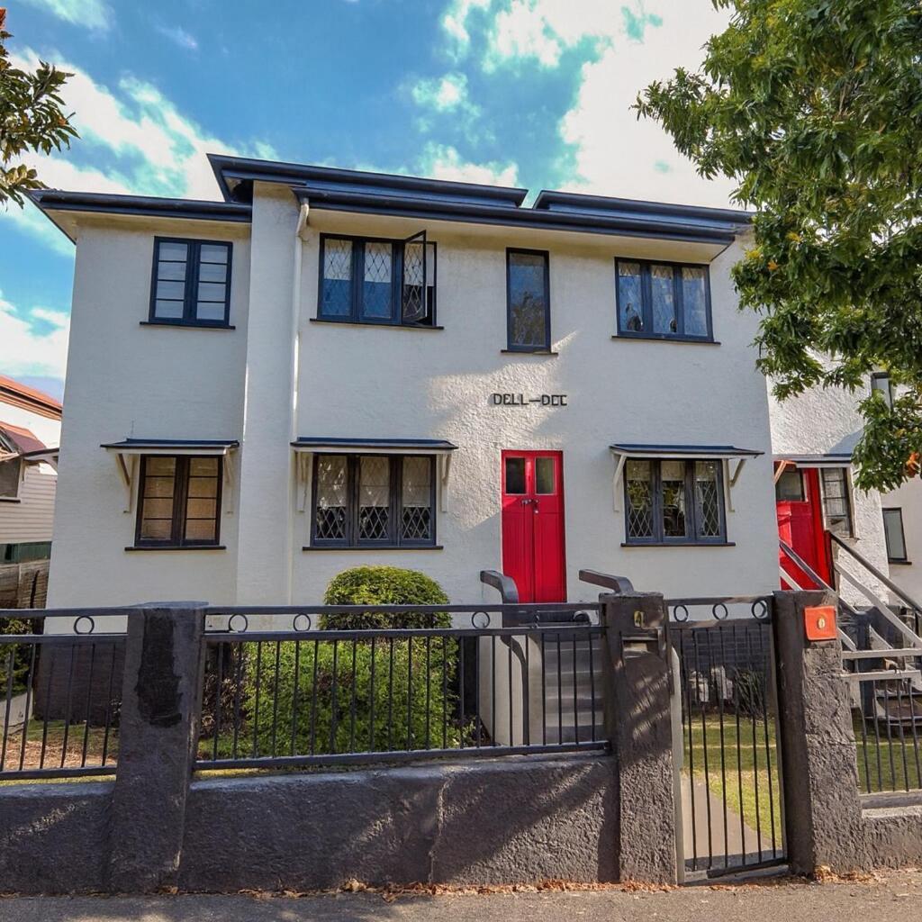 Stylish 2br Walk To South Bank & West End Holiday home *