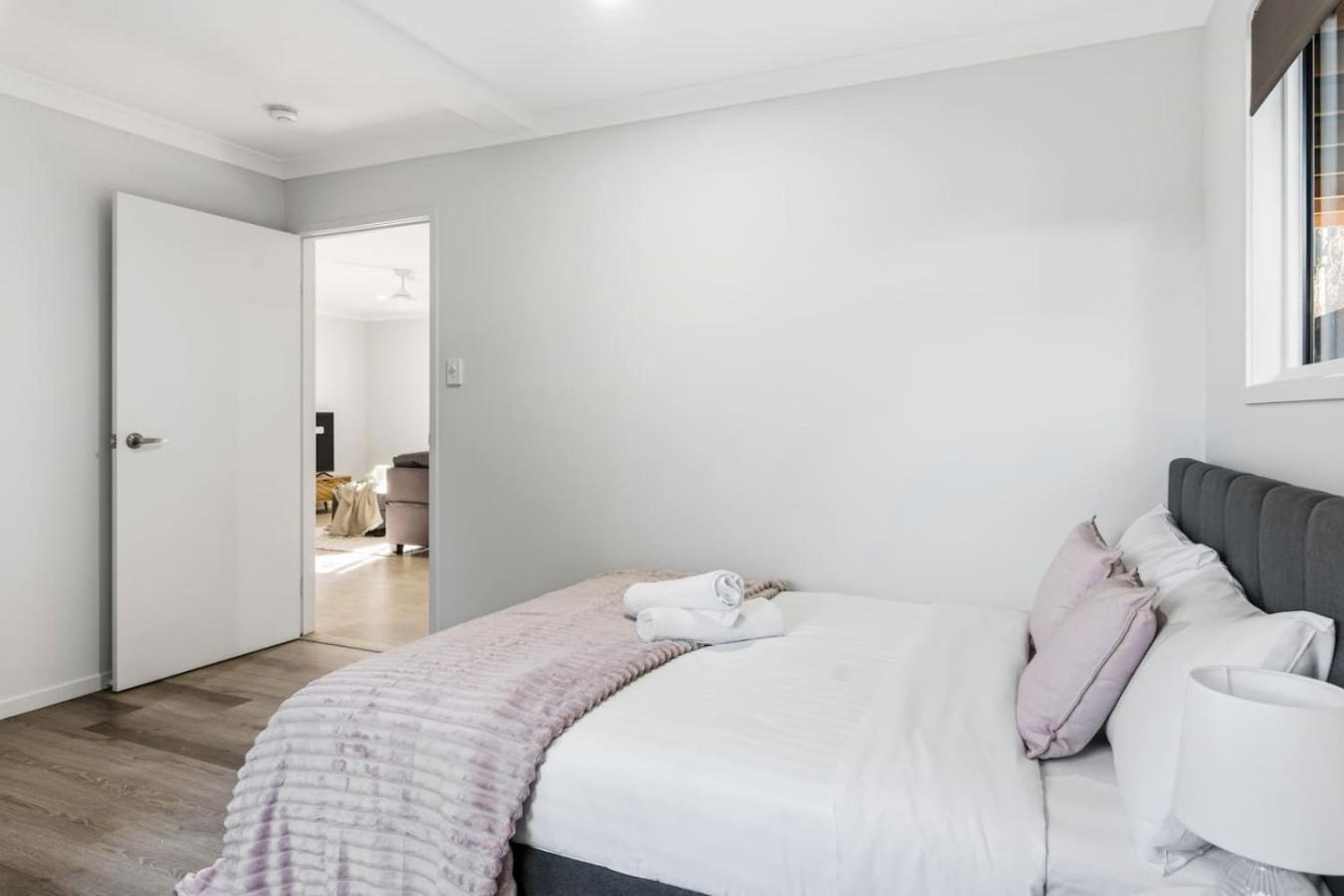 Holiday home Spacious 3br In Quiet Tarragindi Location