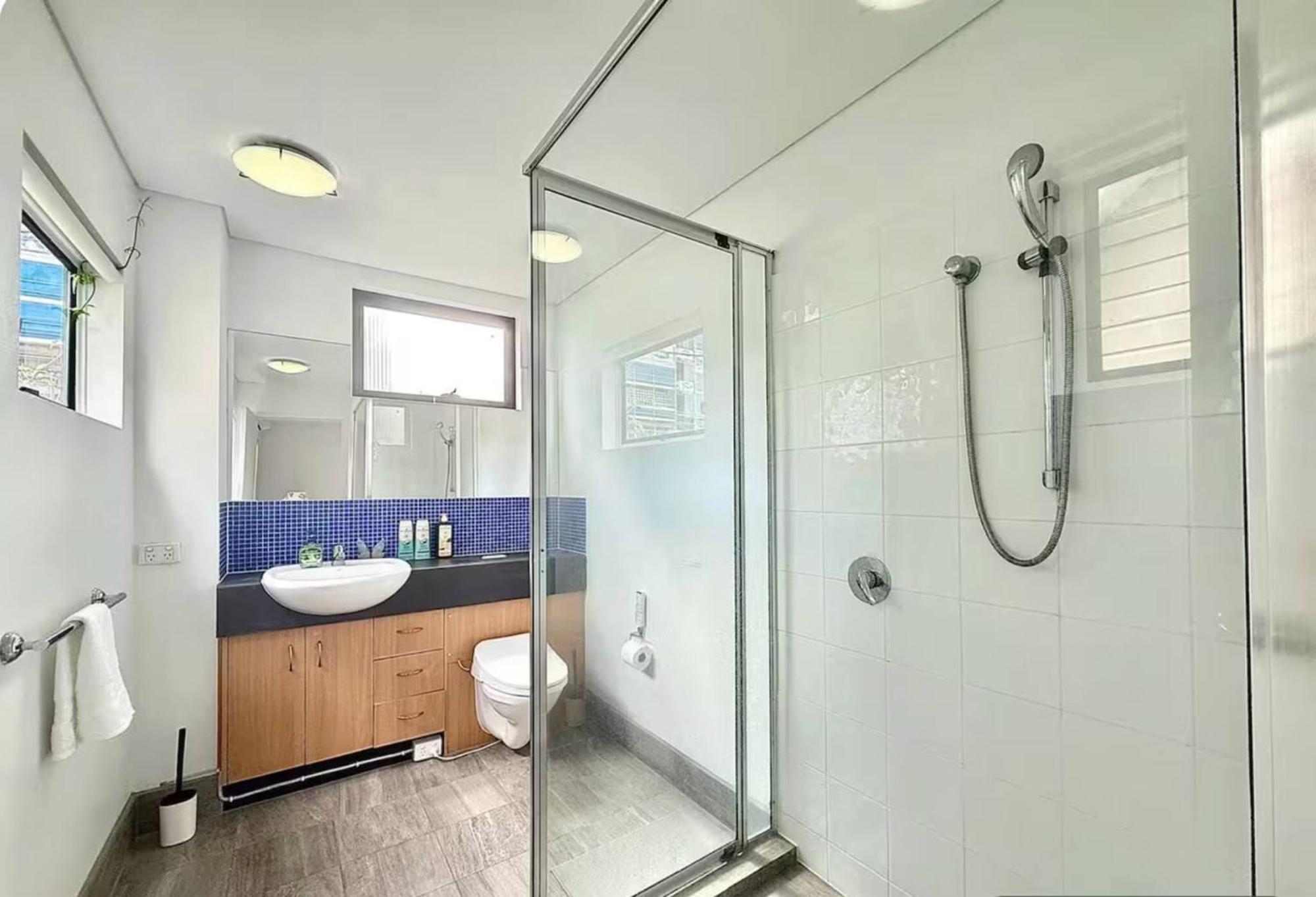 Holiday home 3br, 2 Baths - Stylish In Kangaroo Point Brisbane