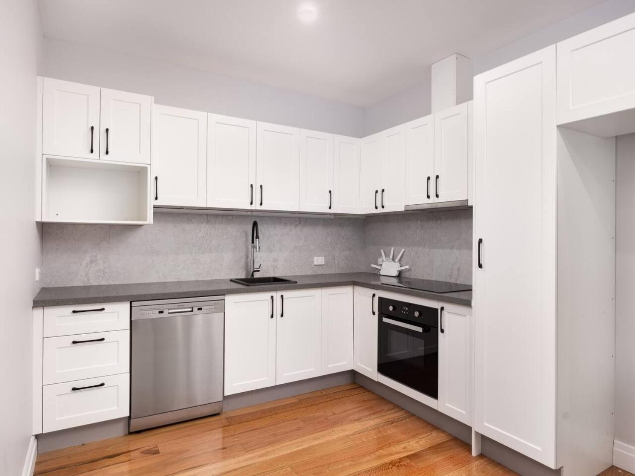 6mil Luxe Hilltop 6 Bedroom Heritage Mansion Holiday home