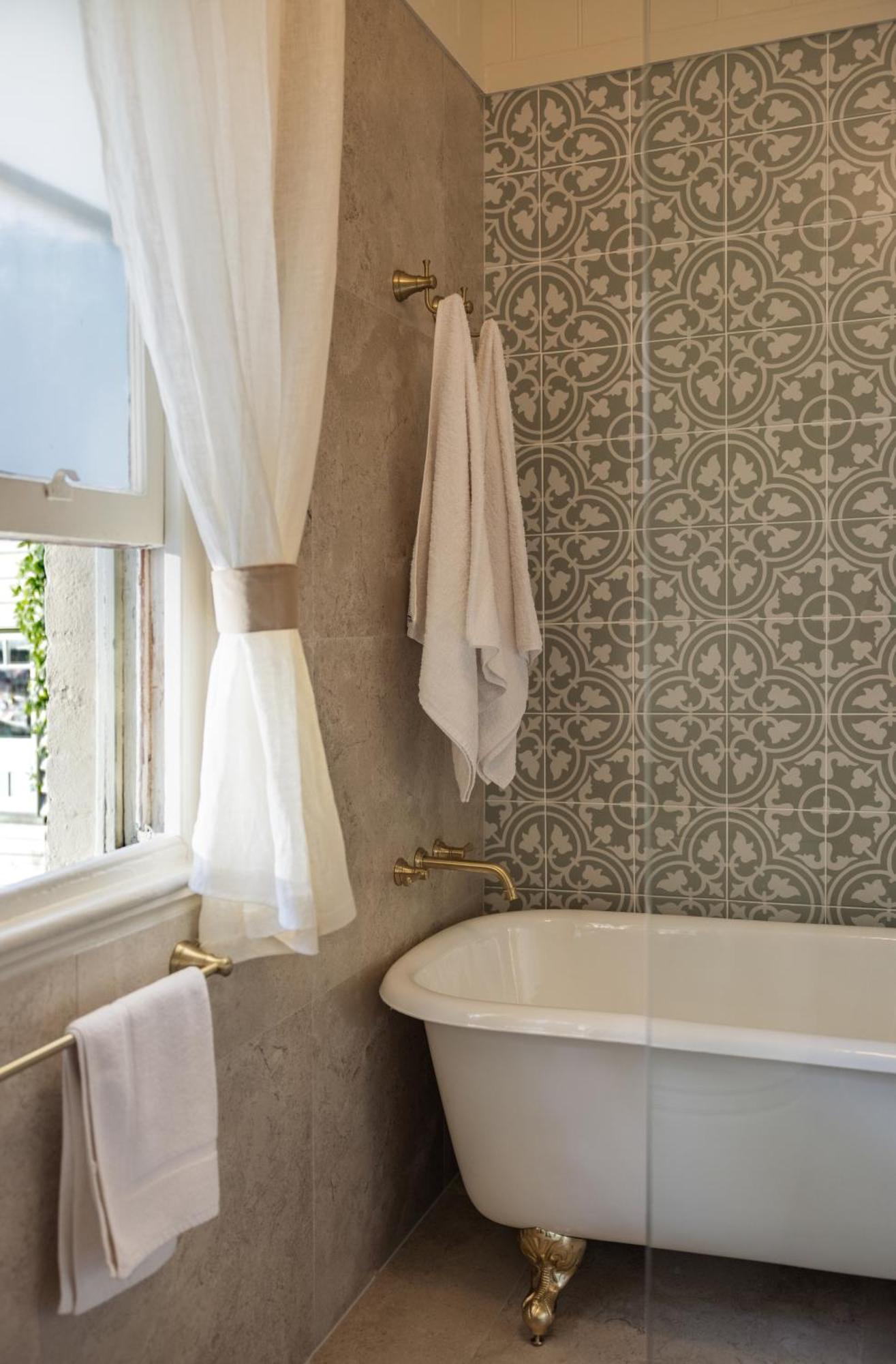 Spacious Inner Heritage