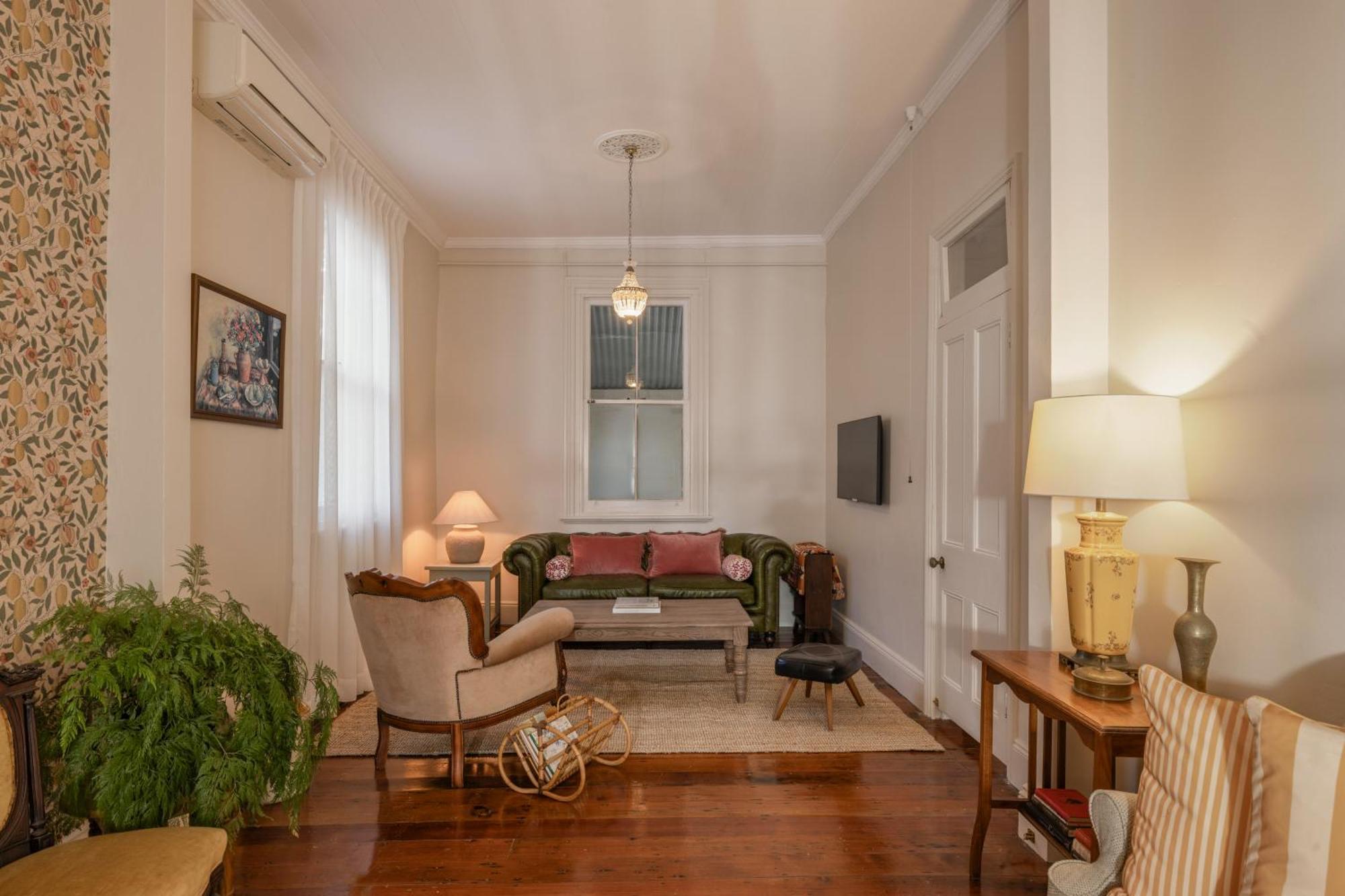 Spacious Inner Heritage *