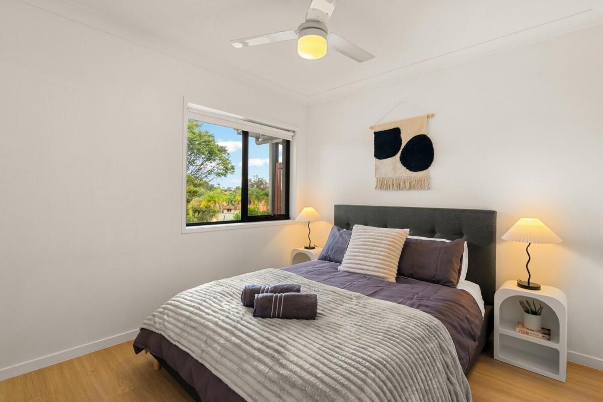 1em Abnb-style 5br, 2 Parking-patio, 5 Mins To Westfield *