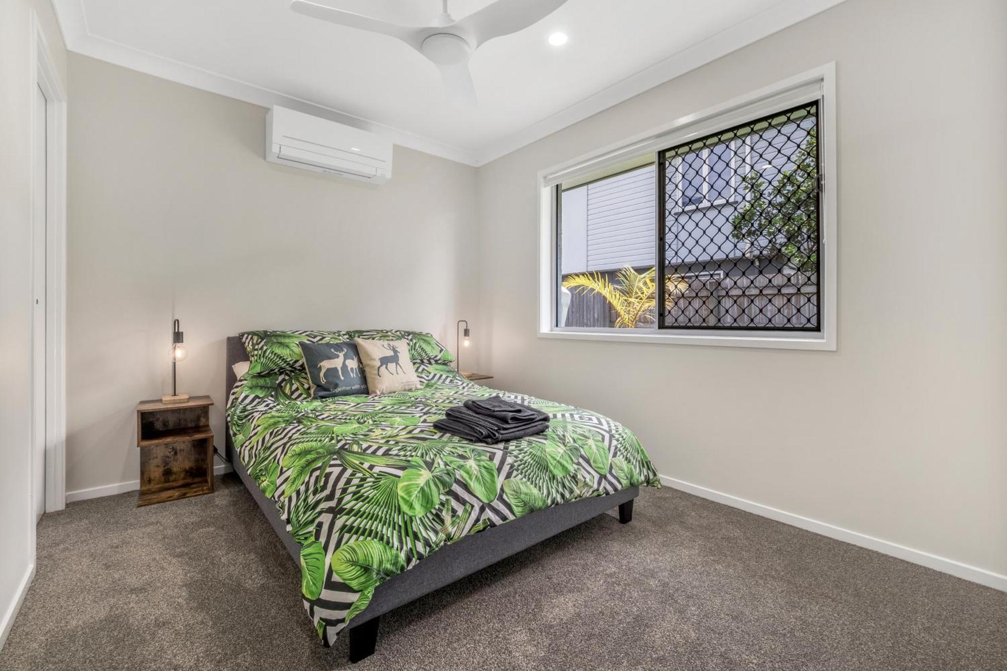 3 Bedroom Fully Renovated Away From Brisbane