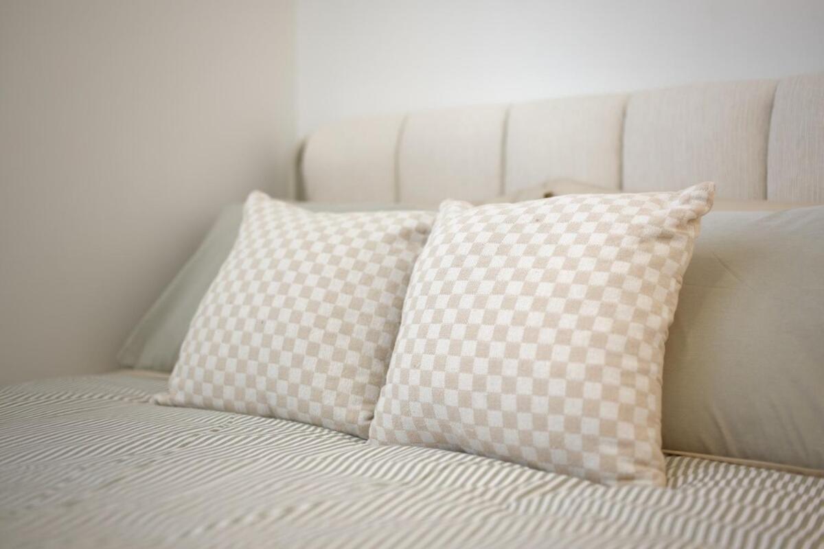 1em Abnb-style 5br, 2 Parking-patio, 5 Mins To Westfield Holiday home Brisbane