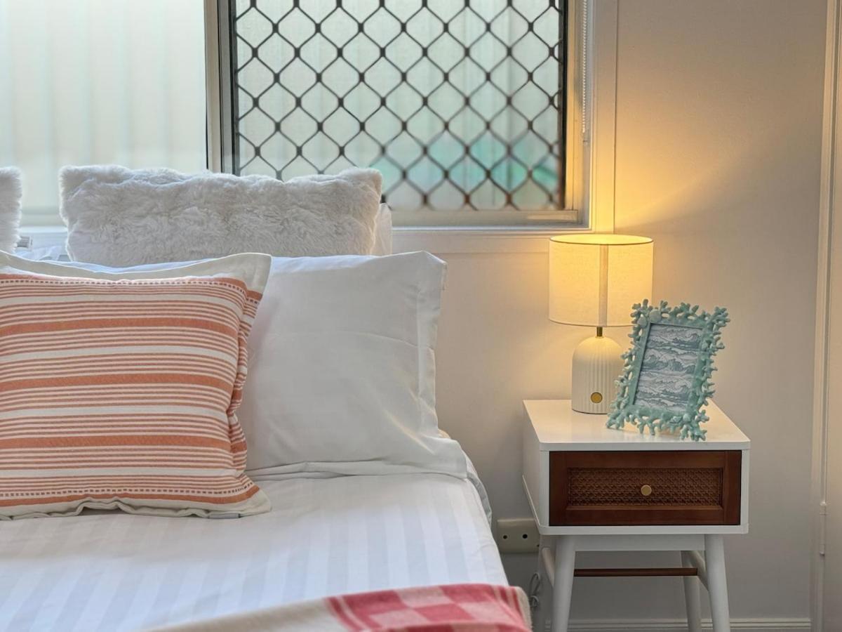 Holiday home Serene 4br Family Retreat - Near Shops & Highways *