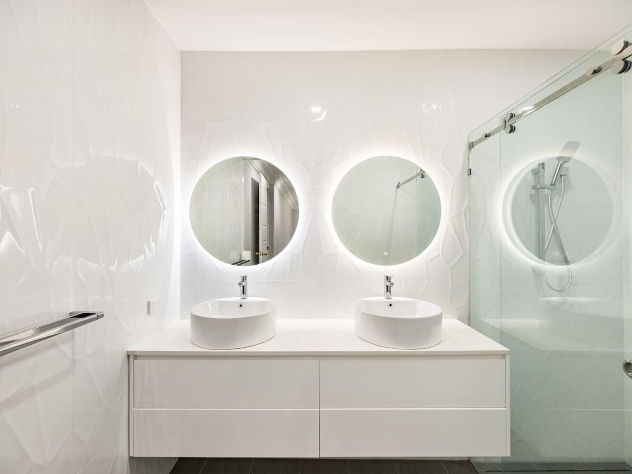 6mil Luxe Hilltop 6 Bedroom Heritage Mansion Holiday home Brisbane