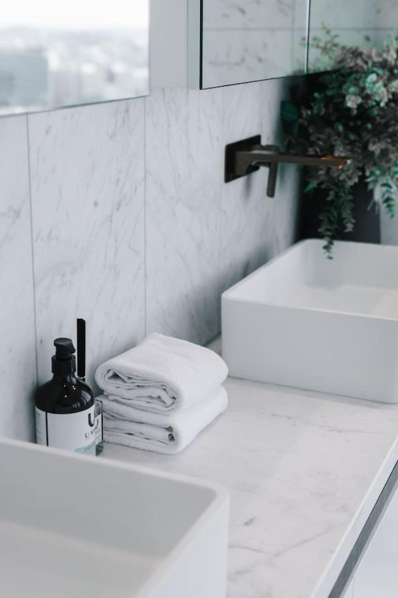 Holiday home Modern Skyline 3br With Pool Gym And Tub