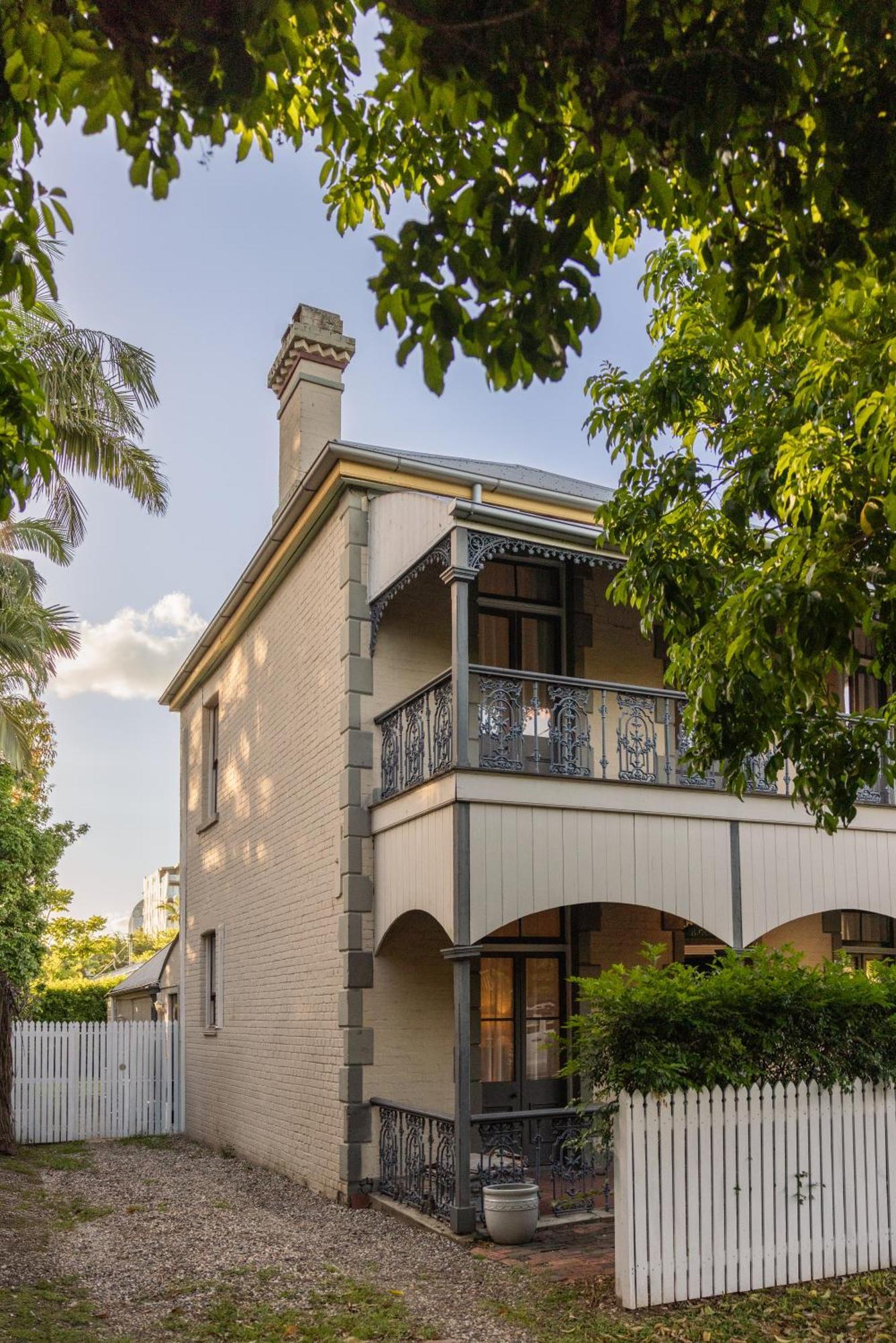 Spacious Inner Heritage *