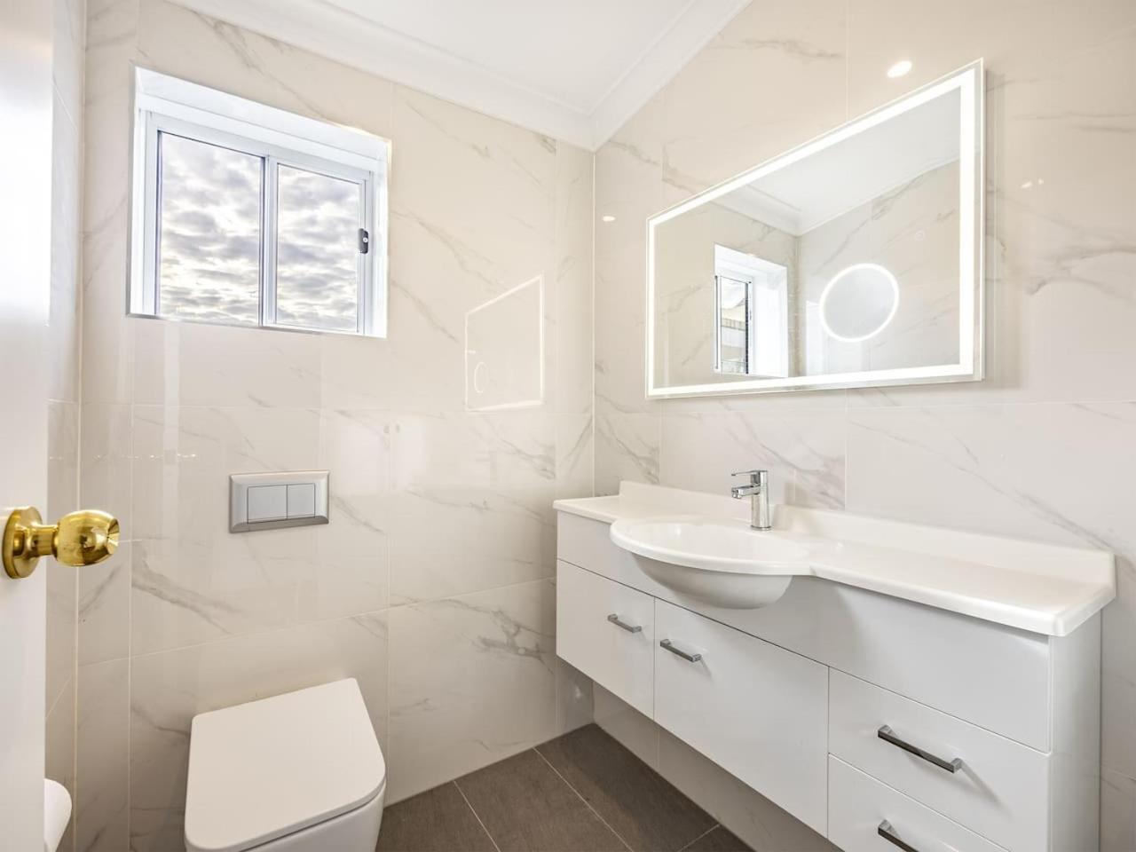 6mil Luxe Hilltop 6 Bedroom Heritage Mansion Brisbane