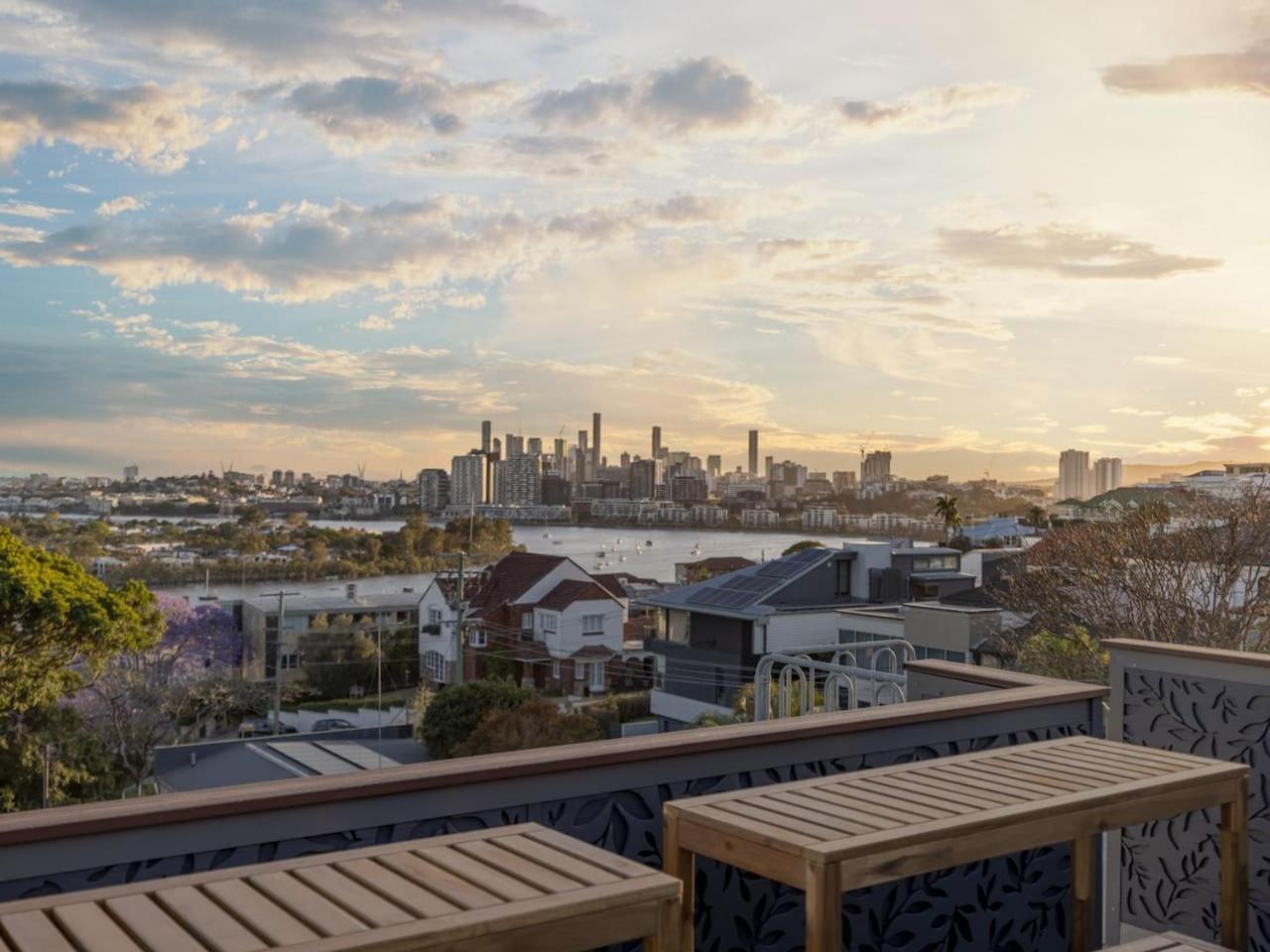 6mil Luxe Hilltop 6 Bedroom Heritage Mansion Holiday home