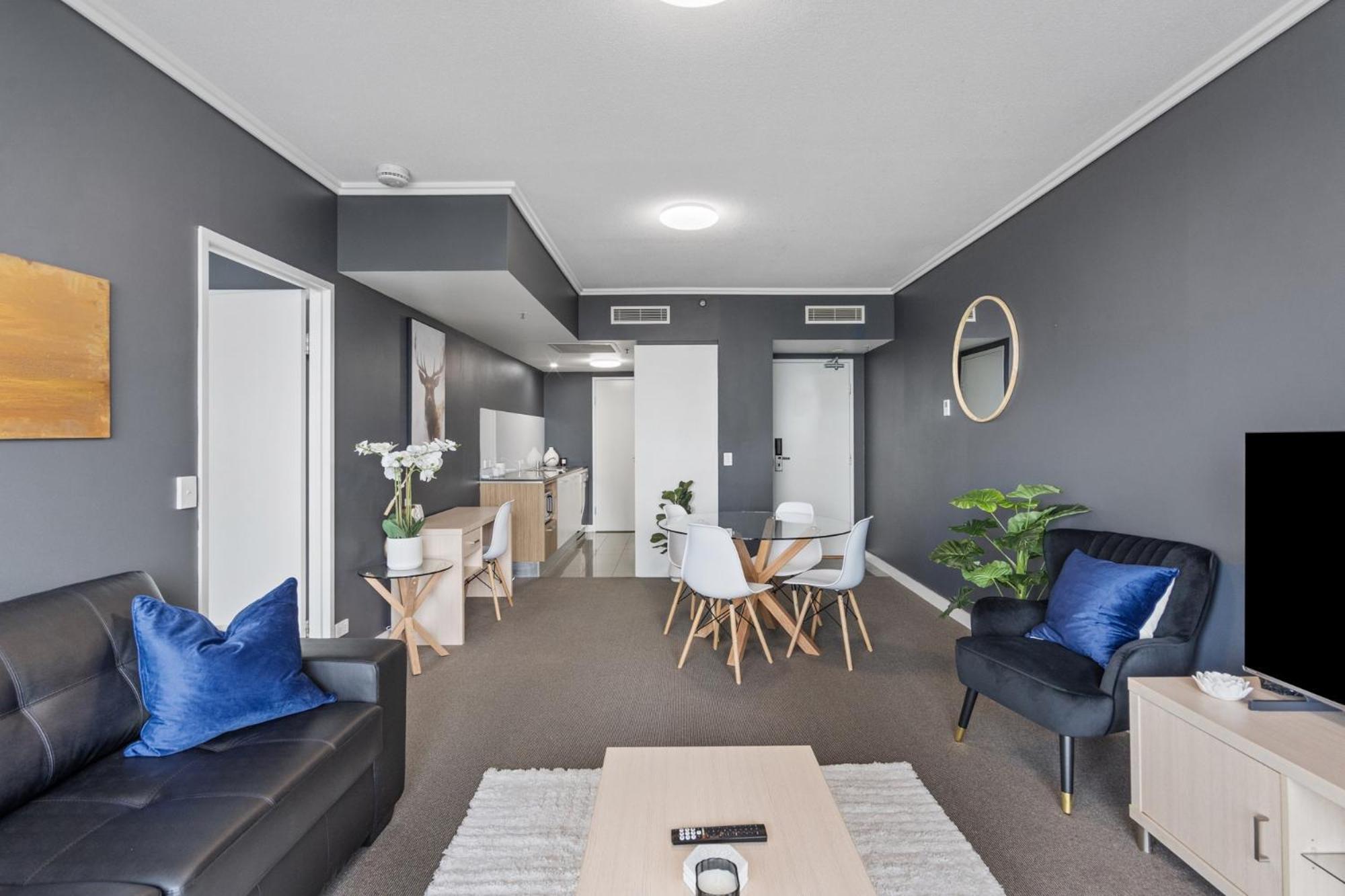 Apartment Bright 1-bed Retreat In Charlotte Towers *