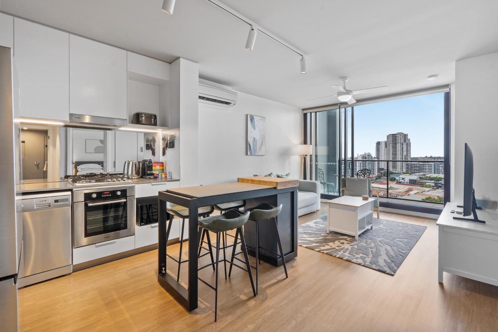 Bright 2-bed In Bowen Hills * Brisbane