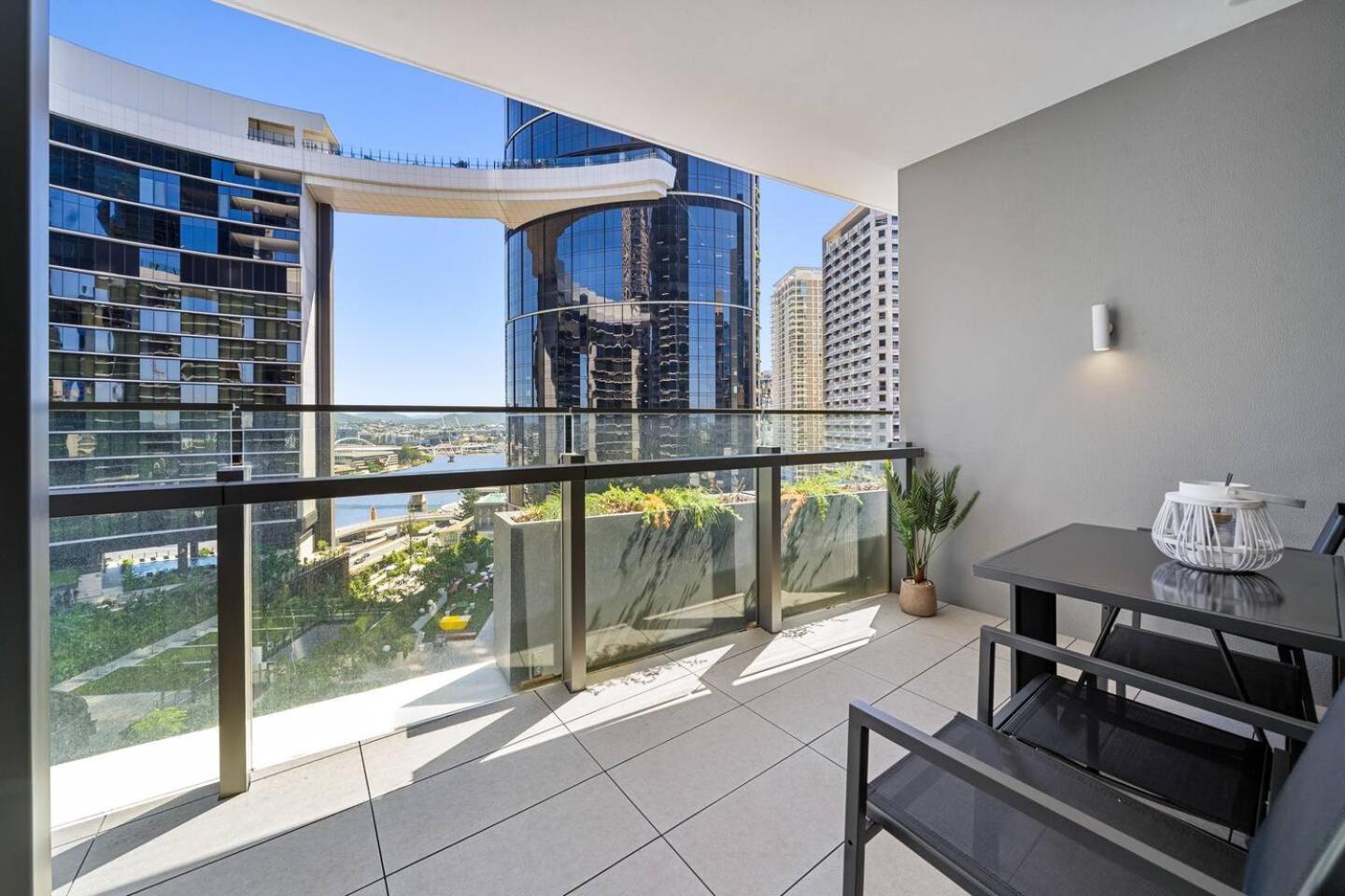New Private In Queens Wharf Lv12 - And River View Apartment *