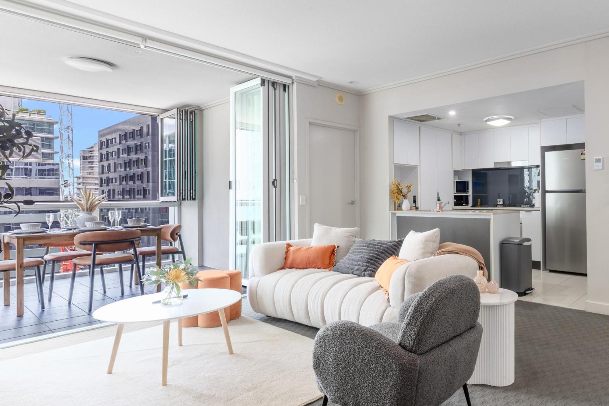 Apartment Oaks Gorgeous 2br With Pool, Parking, Gym