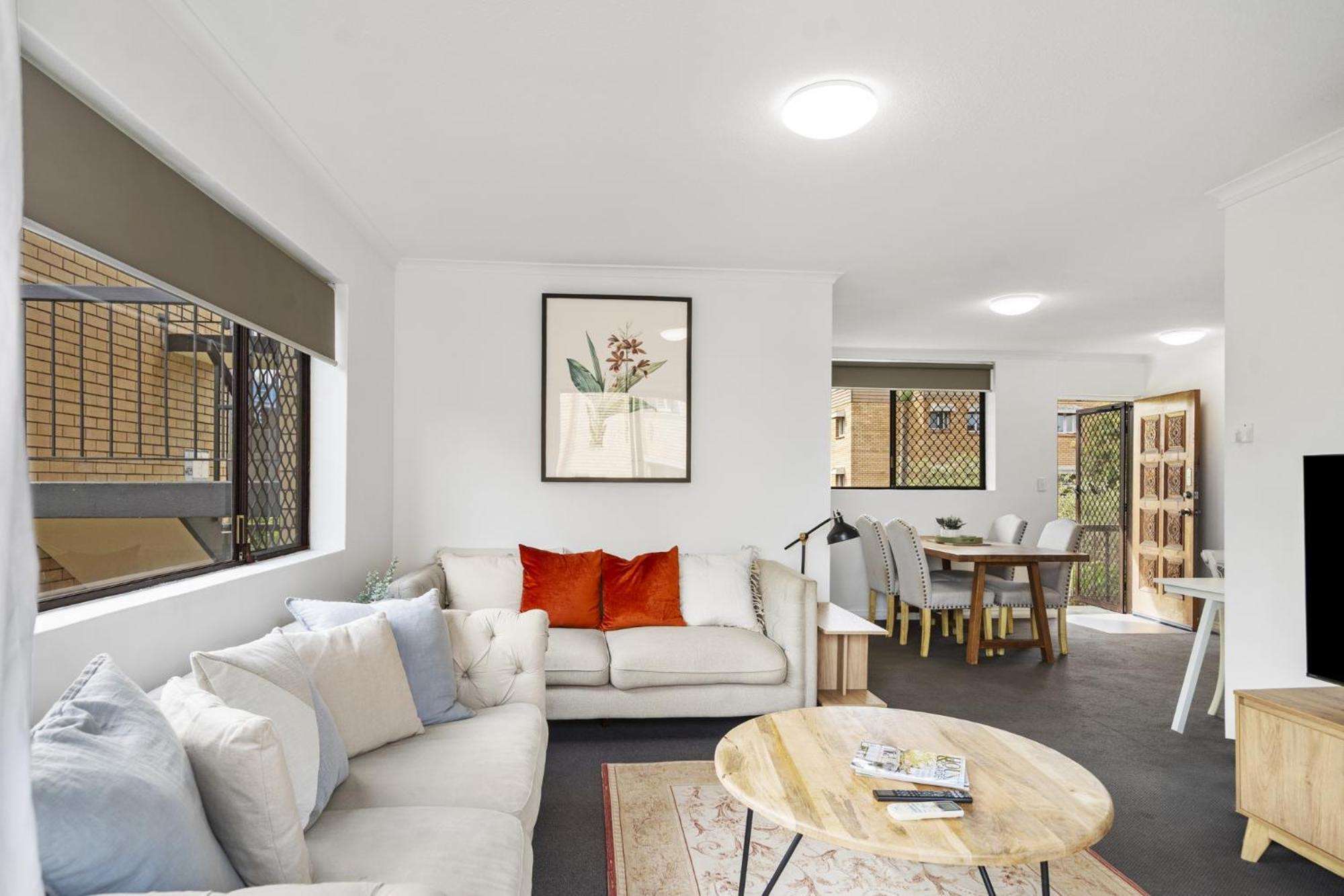 Spacious New Farm With Balcony And Secure Parking Apartment Brisbane