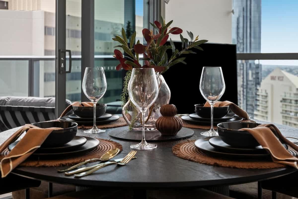 Queens Wharf Residences - Stunning River & Views