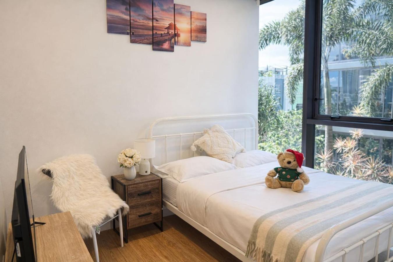 Cordelia St Pool And Gym 30806-2 * Brisbane