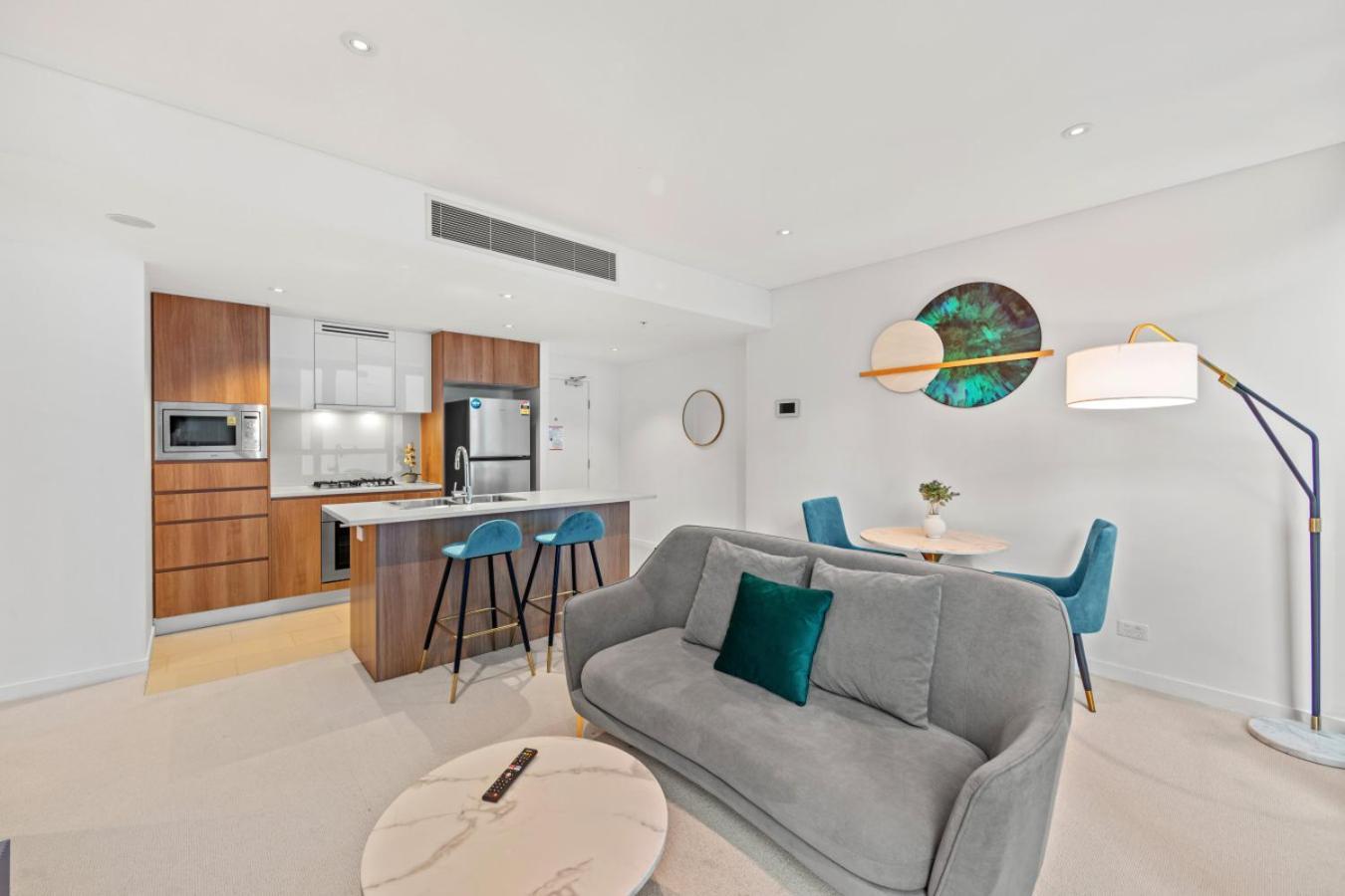 Elegant 1br Urban Retreat In Heart Of Apartment *