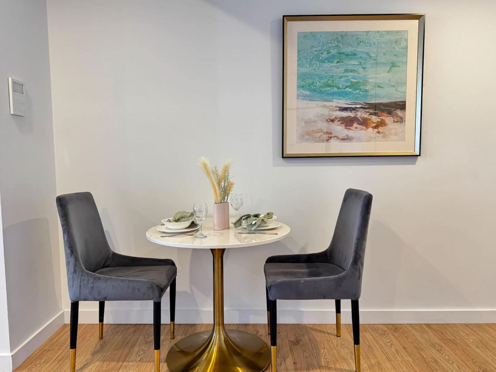 Apartment 1br One Modern High-rise With Pool & Gym Access Brisbane