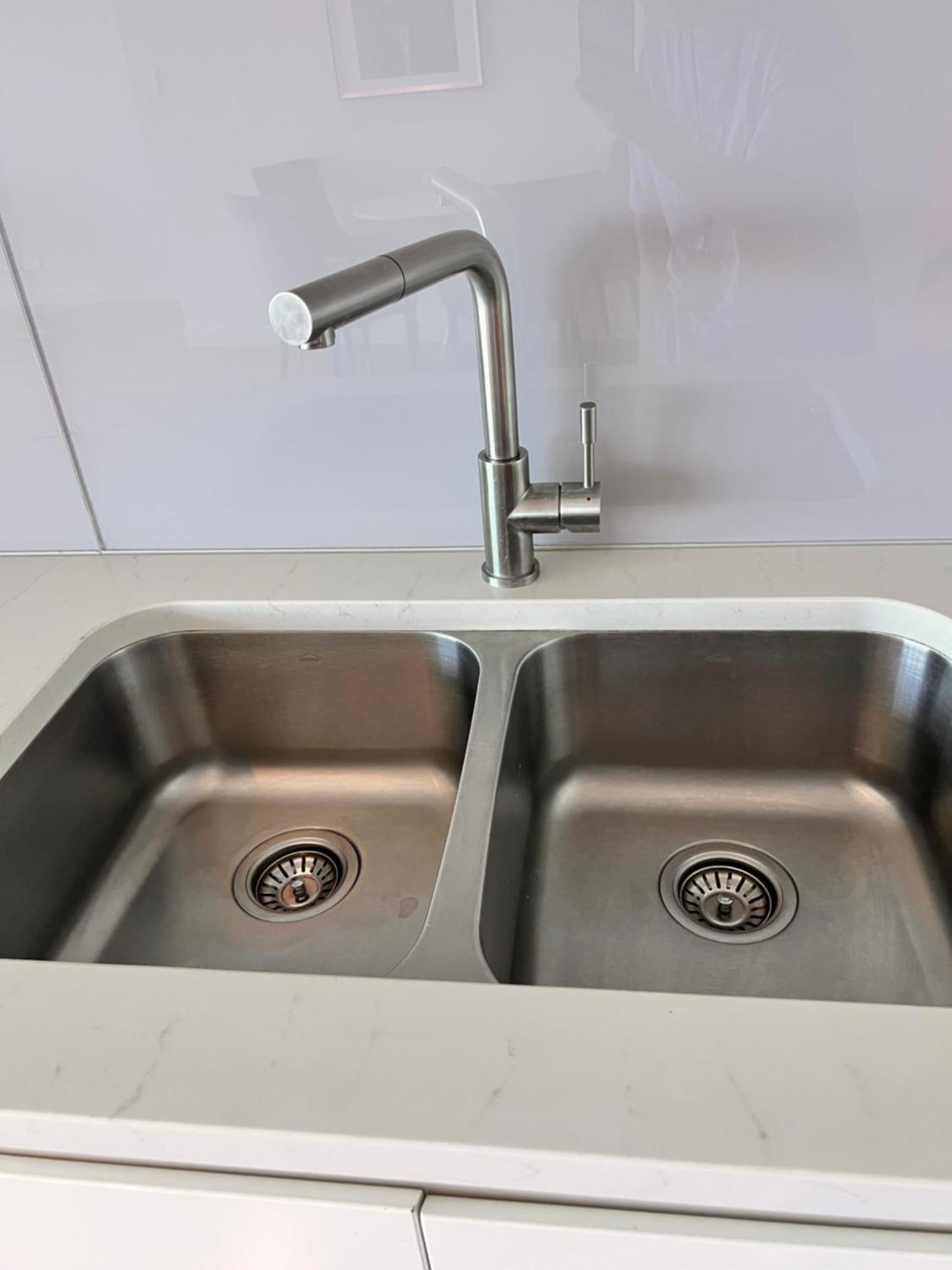 River And View Sky Tower L78 2b2b