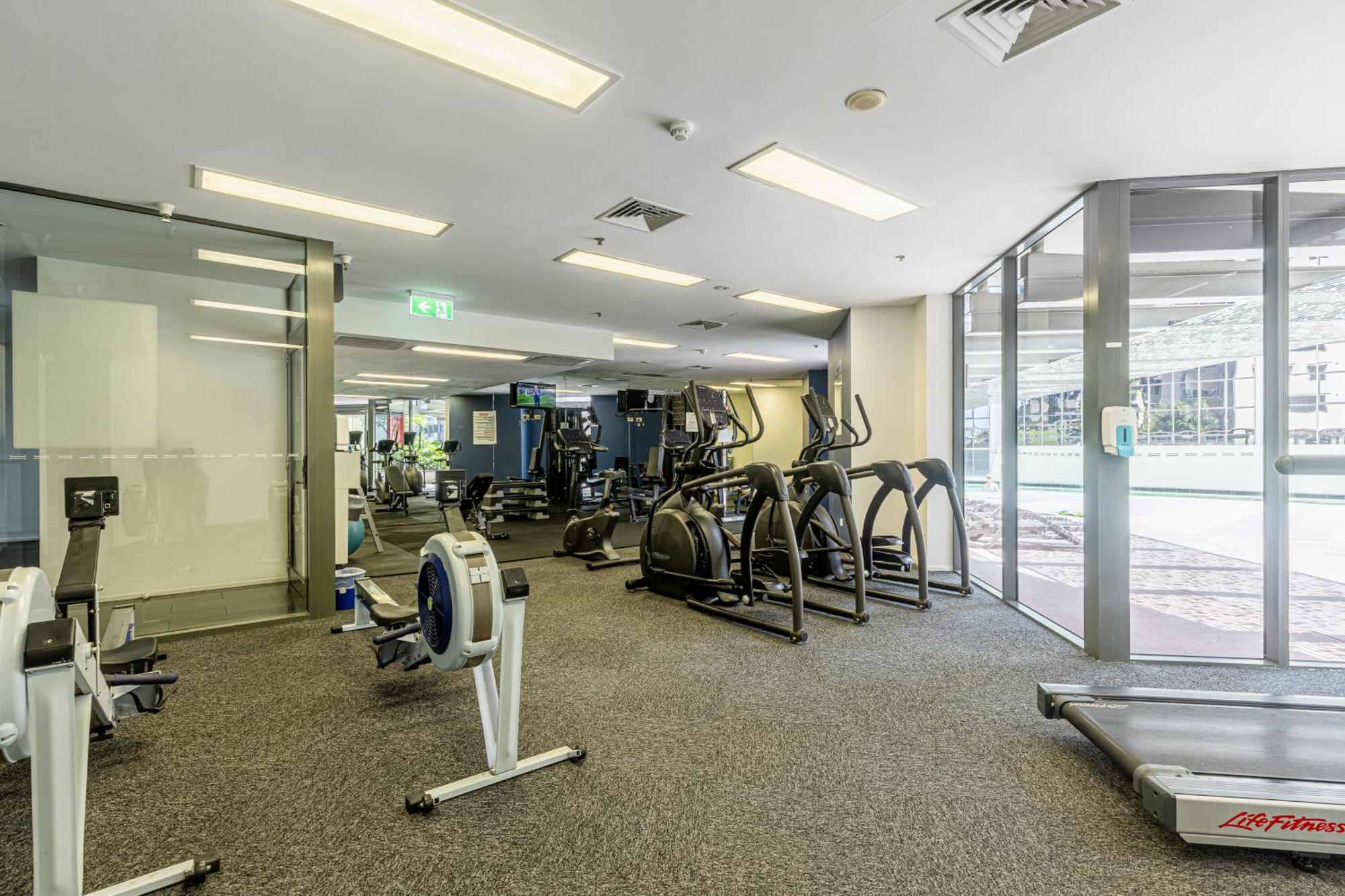 Oaks Panoramic 2br With Pool, Parking, Gym Brisbane