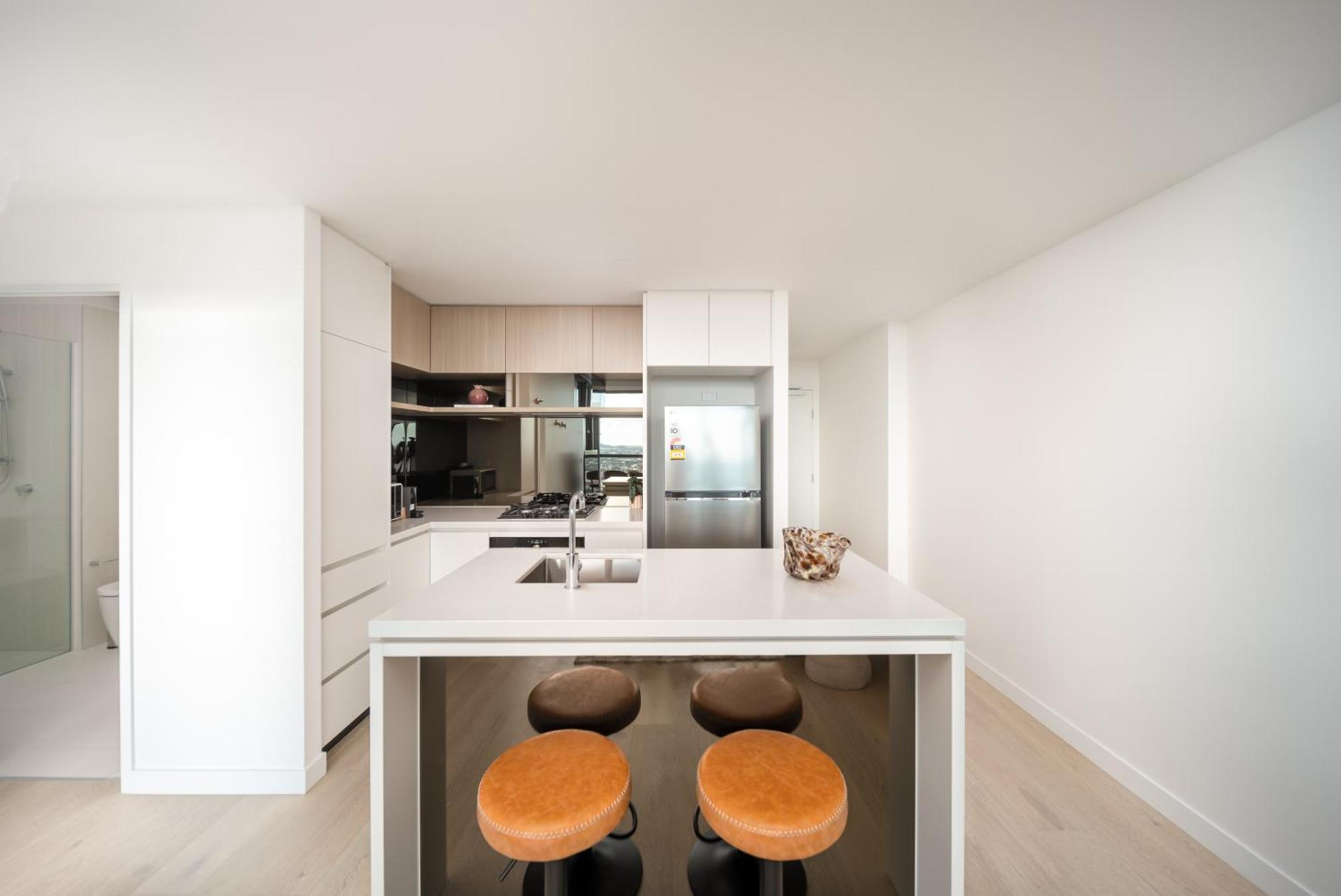 1bedroom Sip In Style In Queens Wharf - Level 33 With And River View Brisbane