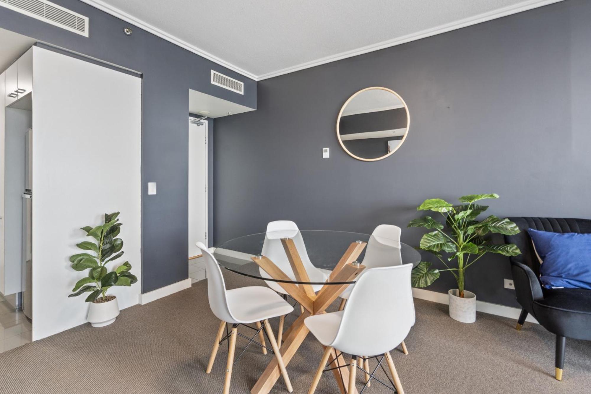 Bright 1-bed Retreat In Charlotte Towers * Brisbane