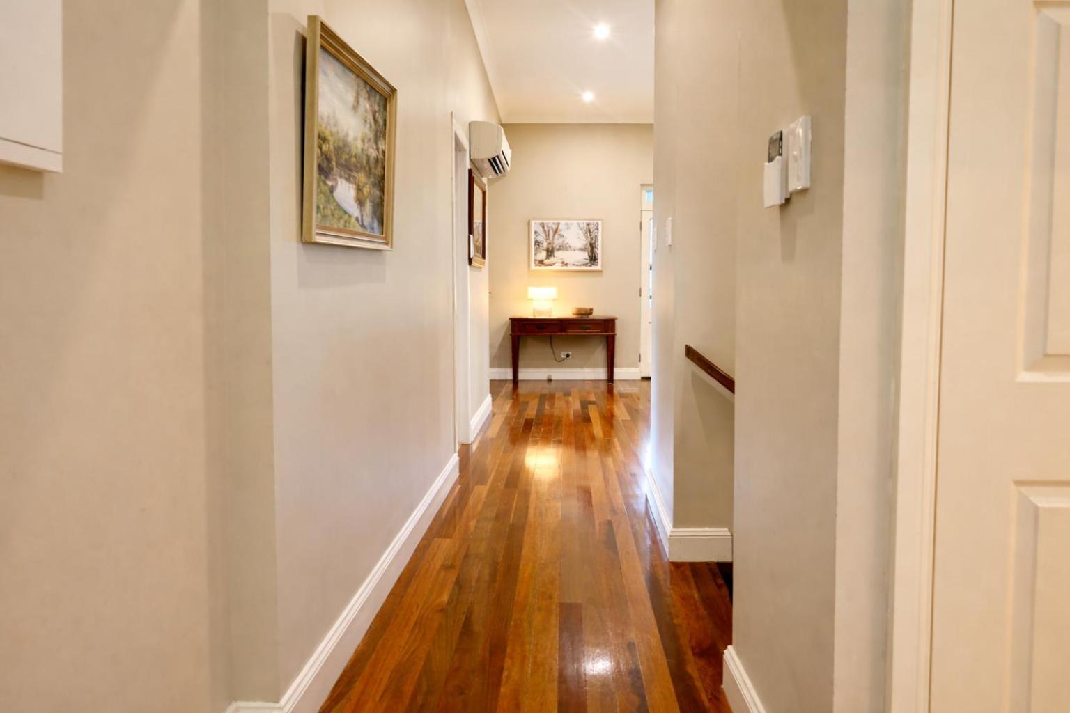 Norman Street Annerley Apartment *