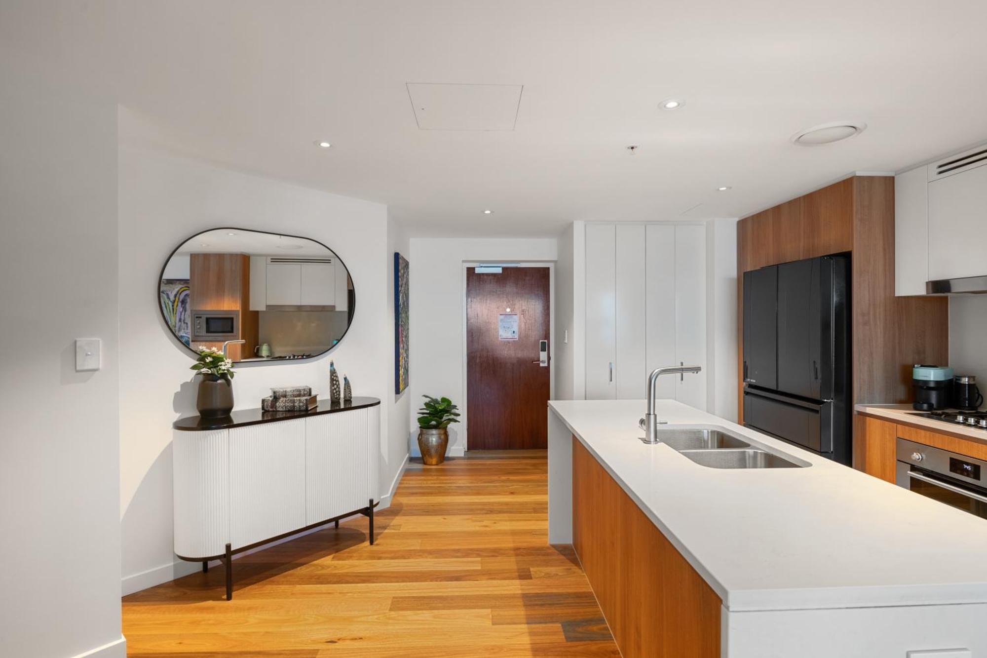 Skylight With Free Parking Apartment Brisbane