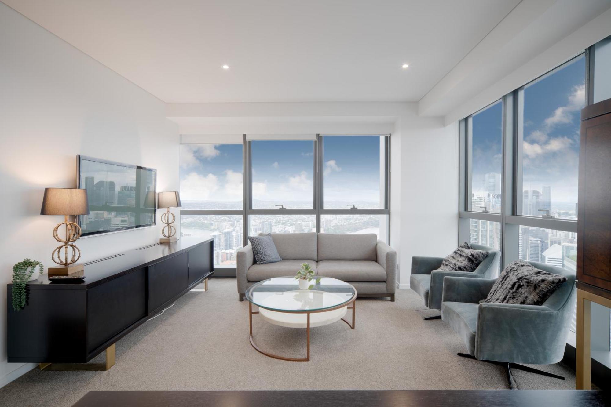 Dreamy Skyline Views-pool Sauna Gym-meriton Soleil * Brisbane