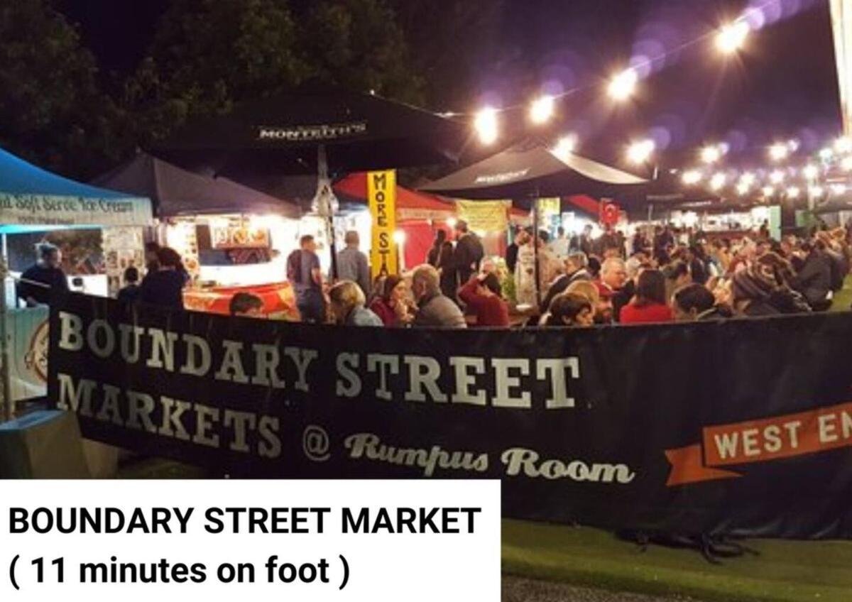 Level 10 Views 2br With Private Balcony & Parking Brisbane