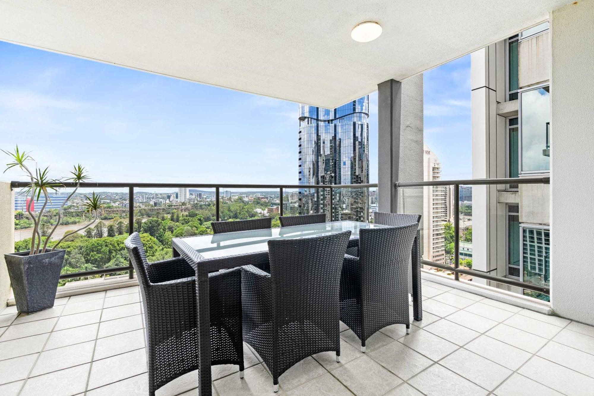 2-bed With River Views Brisbane