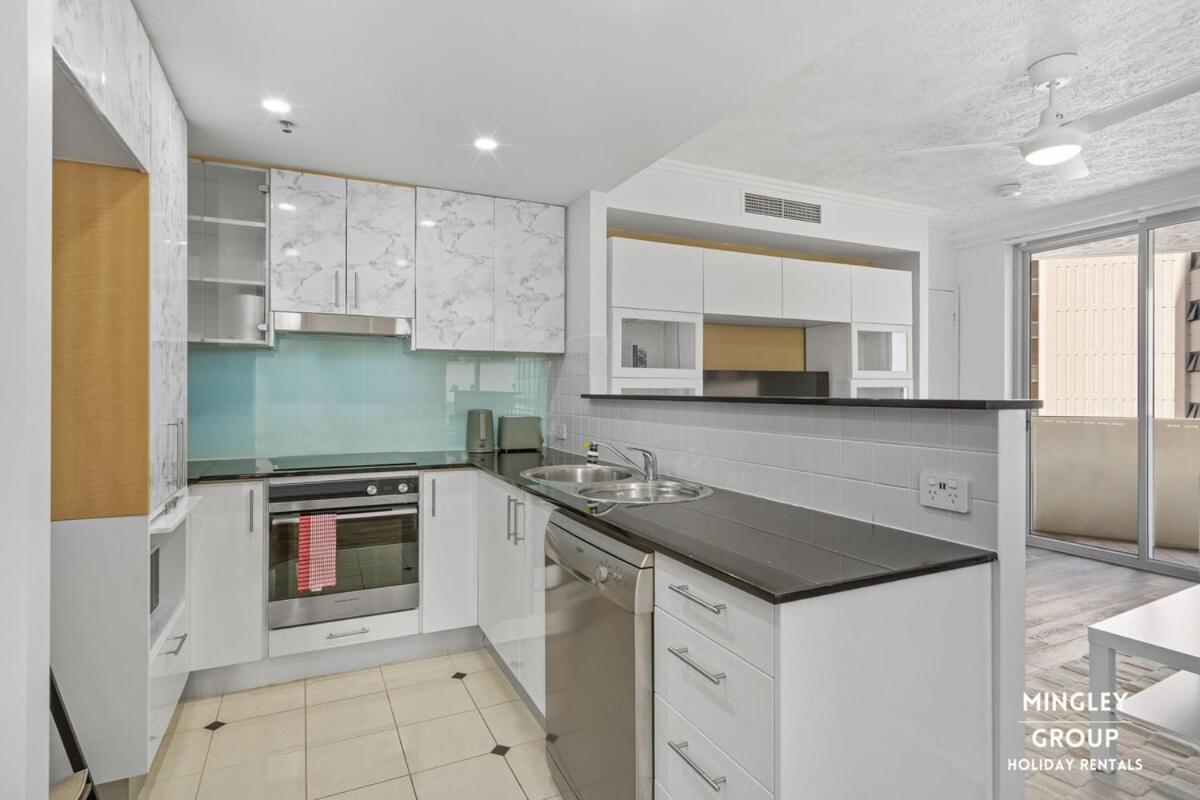 Modern 2b With In Centre Brisbane