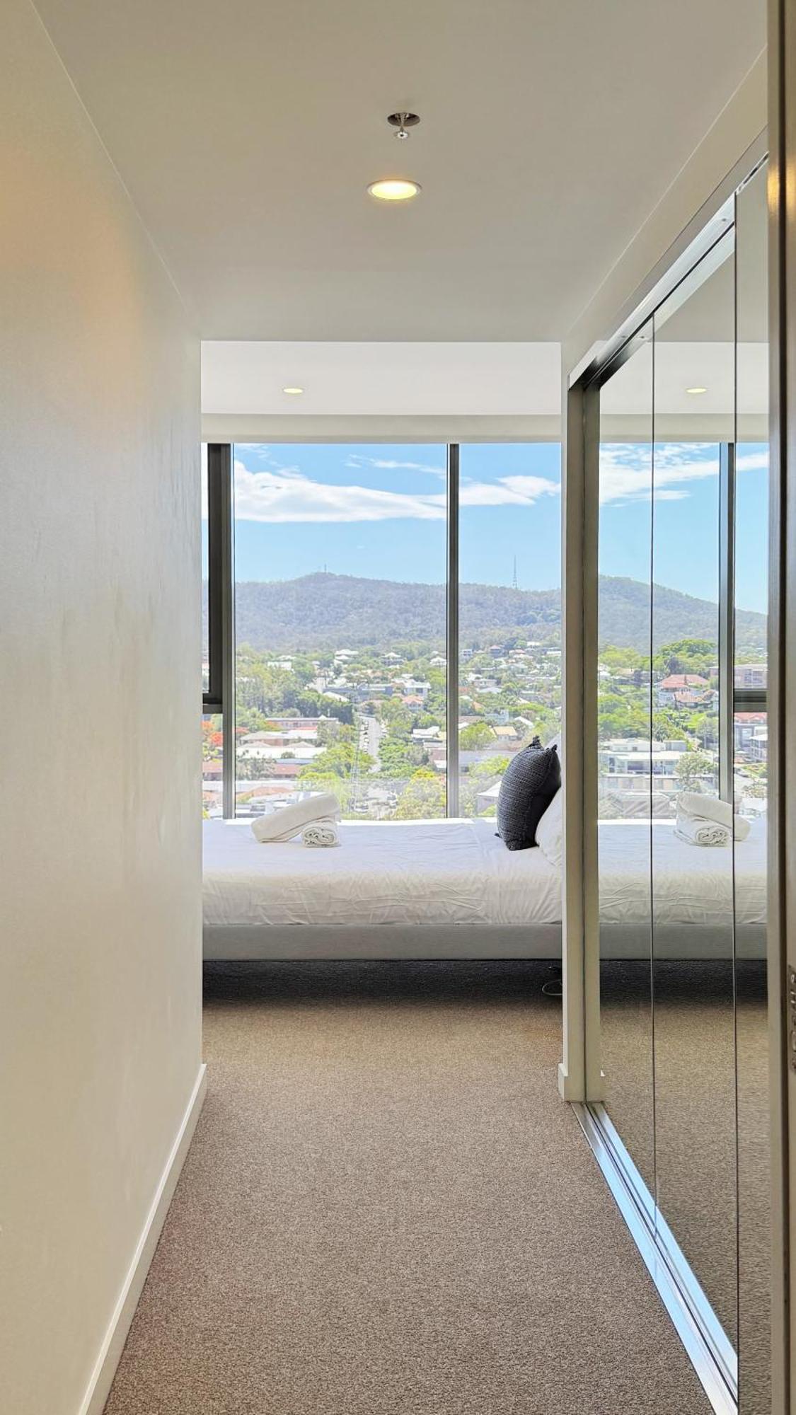 Amazing Views 2bd 2ba Homey Toowong Abode Pool M29 Brisbane