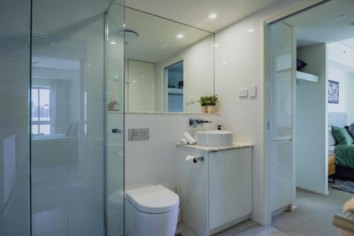 Apartment Exec Walk To Rna & King St, Pool, Gym, Parkng Brisbane