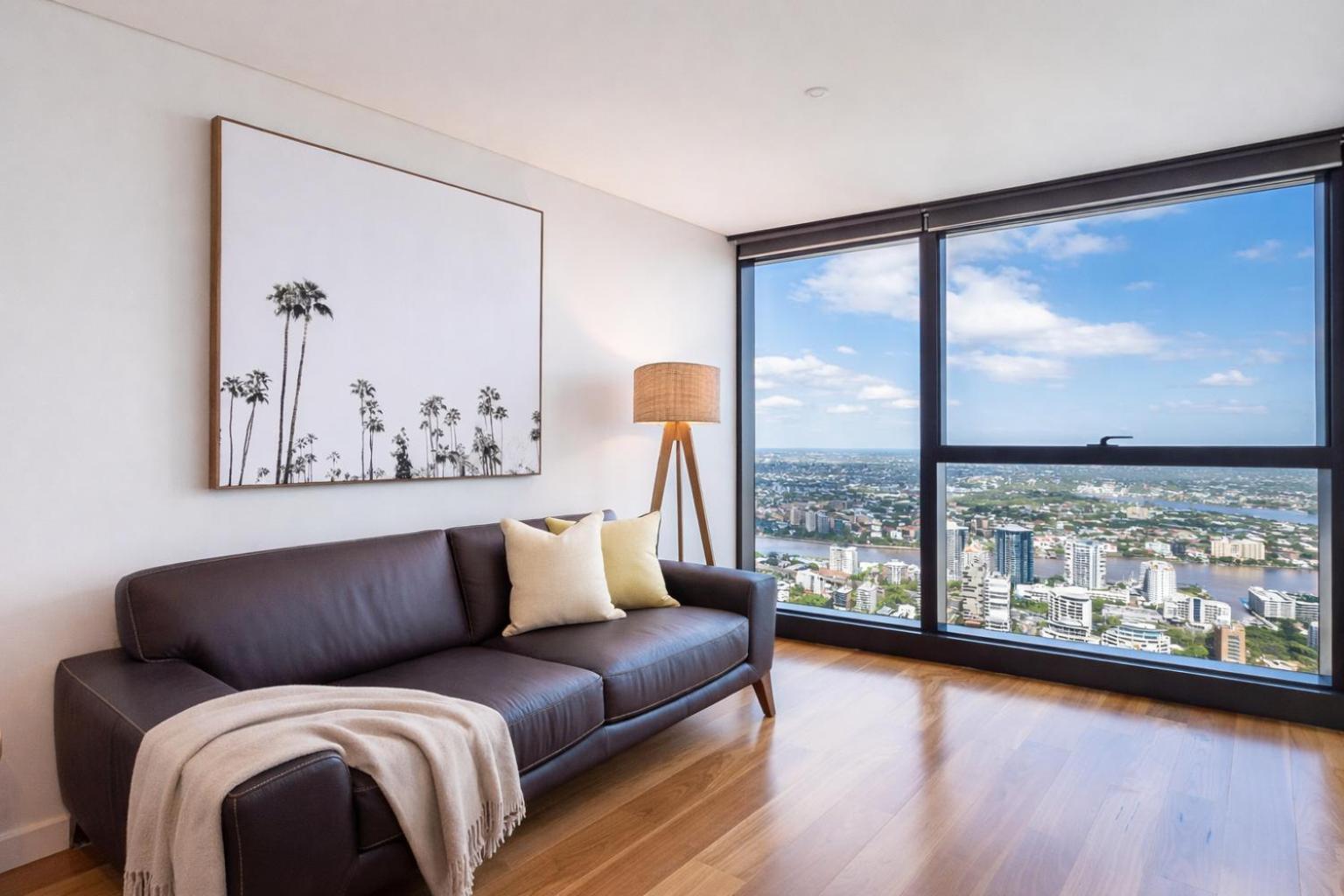 Skytower Apartment *