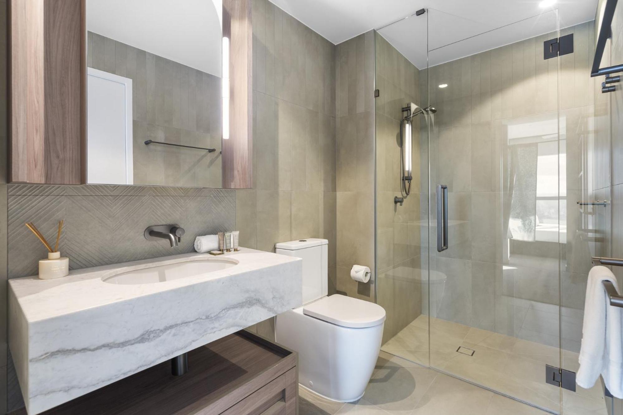 River View 1br With Cbd & Pool, Gym & Sauna