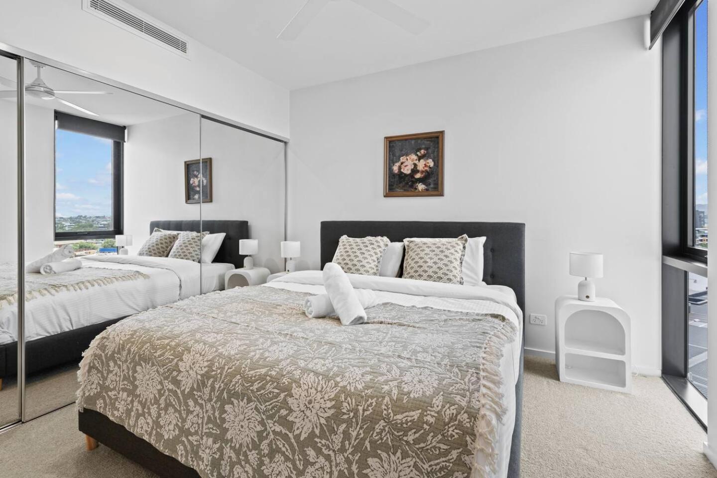 Apartment Heart Of Riverview Balcony Pool And Bbq