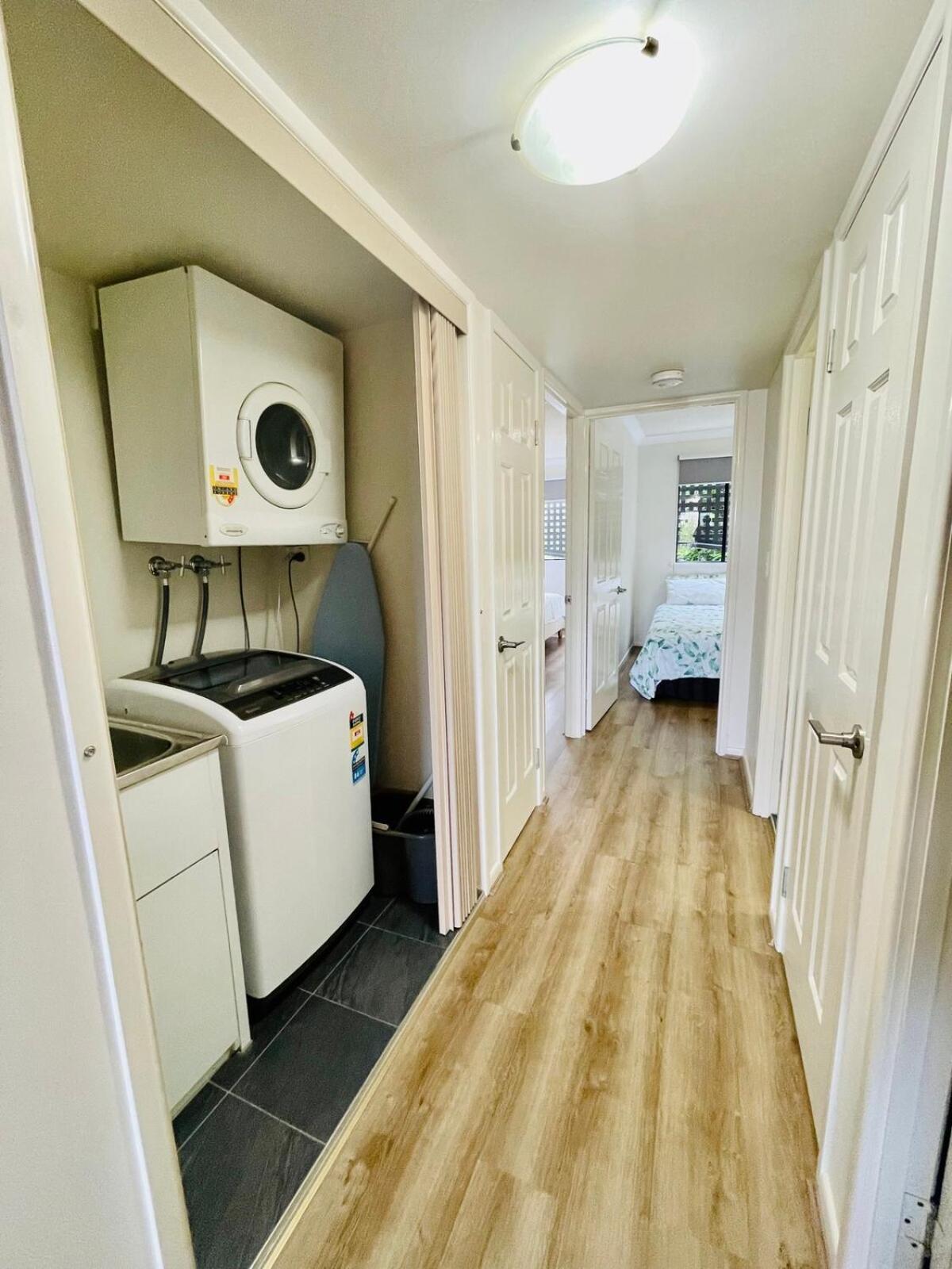 West End Spacious 2bed, 2bath With Secure Parking * Brisbane