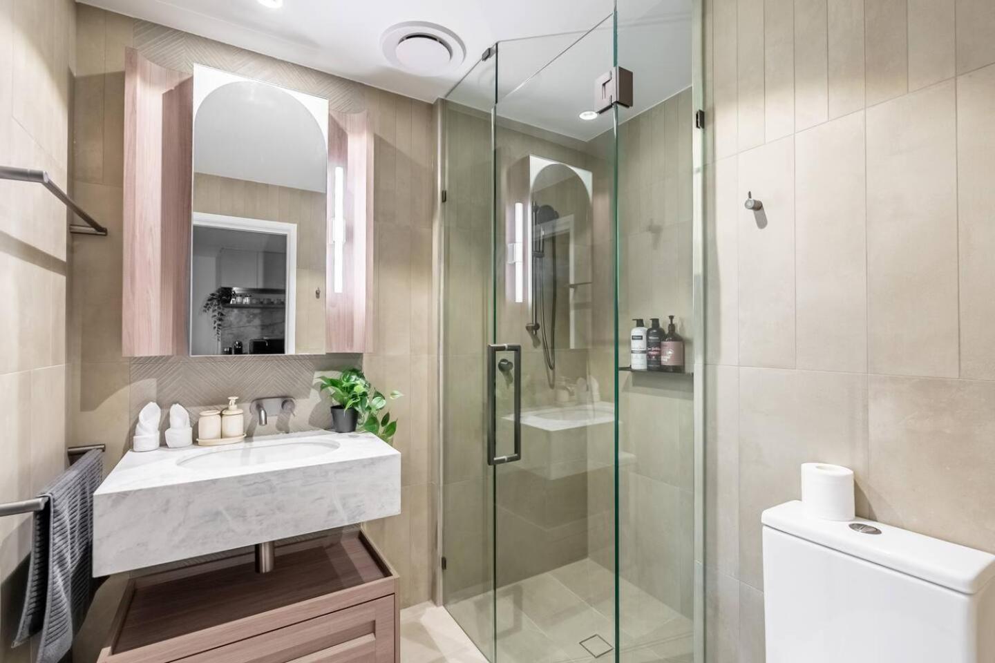 Apartment 1bedroom In Queens Wharf - Lv61 Sky