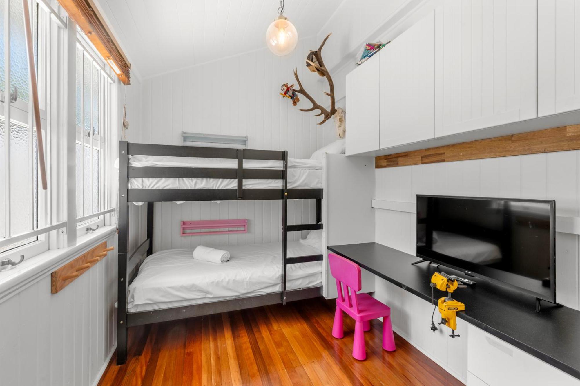 Gladstone Highgate Hill * Brisbane