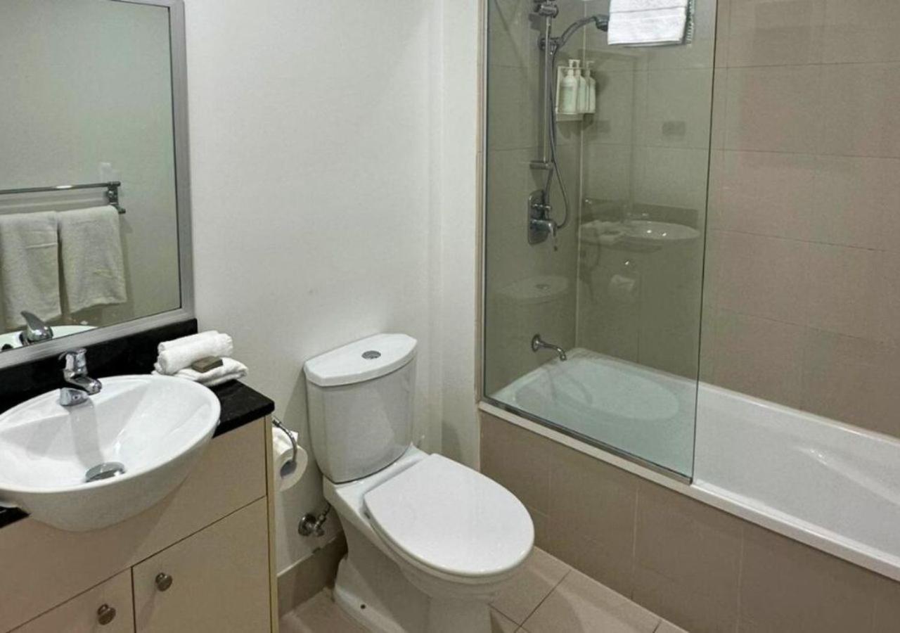 Luxury 2 Bedroom Retreat With Pool And Gym Access * Brisbane