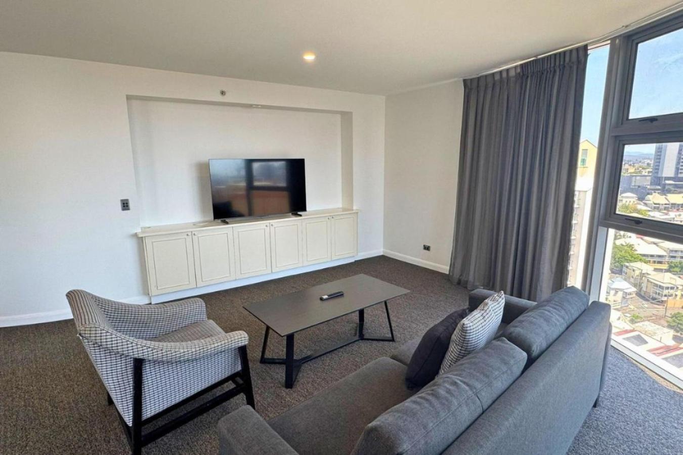 Contemporary 3br Getaway In Cbd