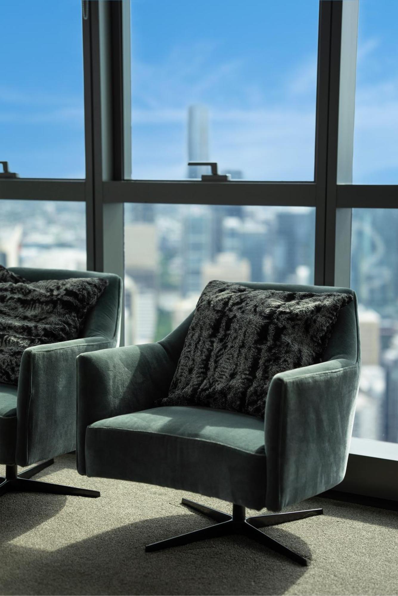 Dreamy Skyline Views-pool Sauna Gym-meriton Soleil *