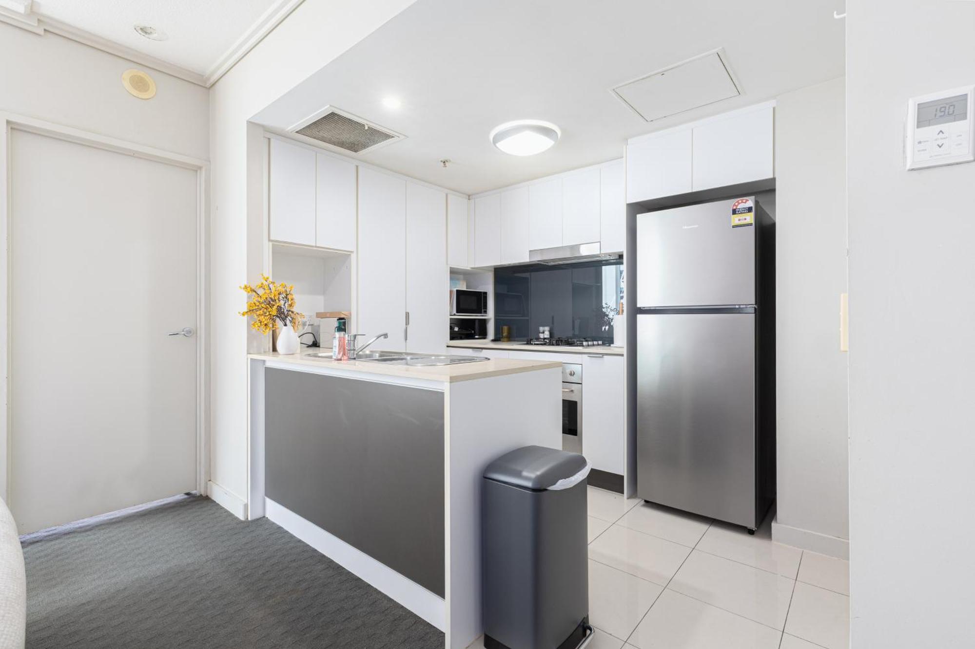 Oaks Gorgeous 2br With Pool, Parking, Gym Brisbane