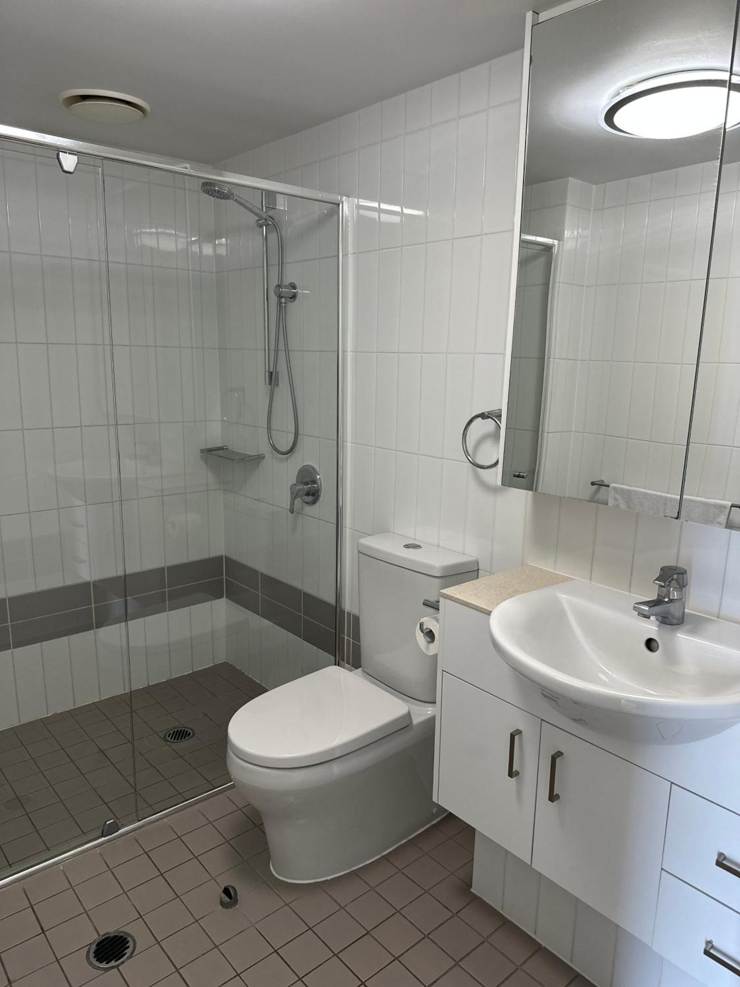 Modern Escape In The Heart Of With An Amazing River View! * Brisbane