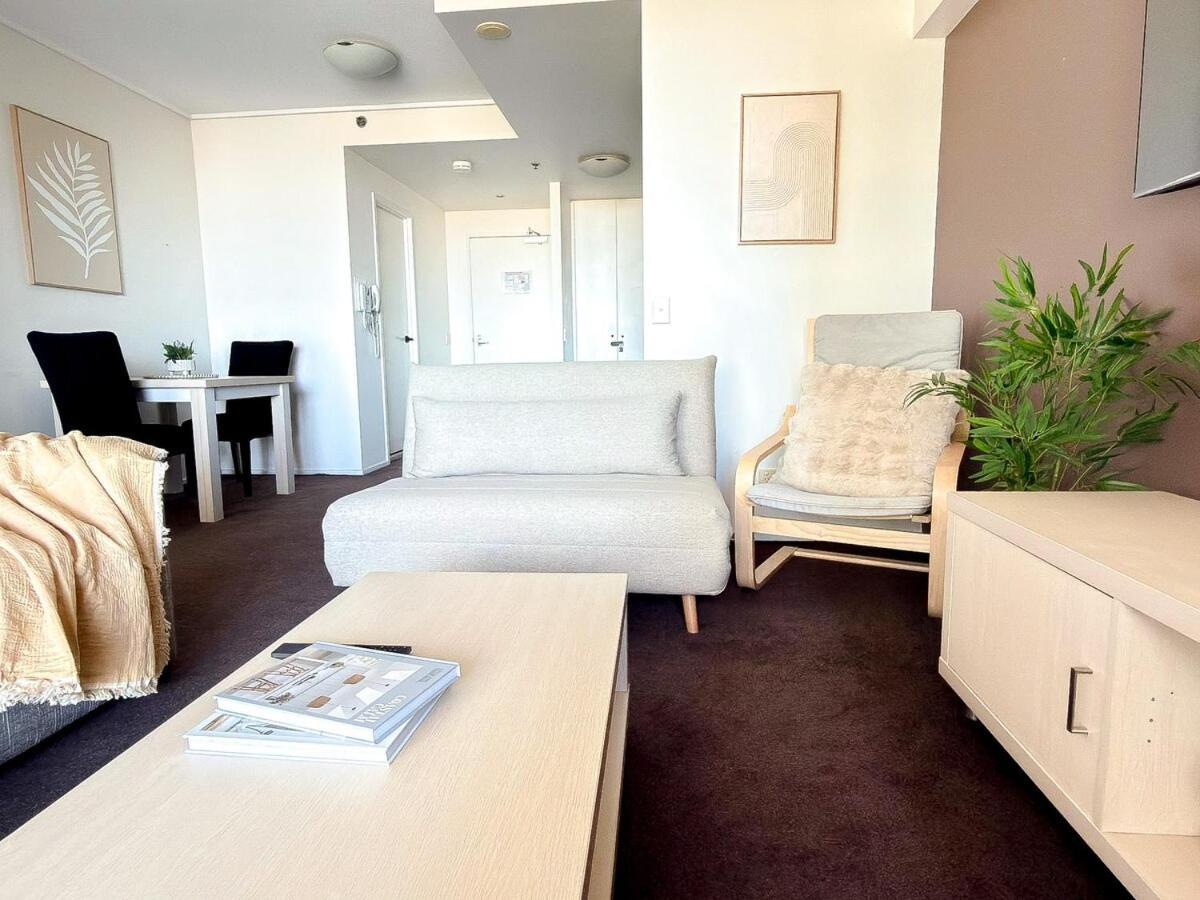 Direct Story Bridge Views - Sleeps 6 - Parking - * Brisbane